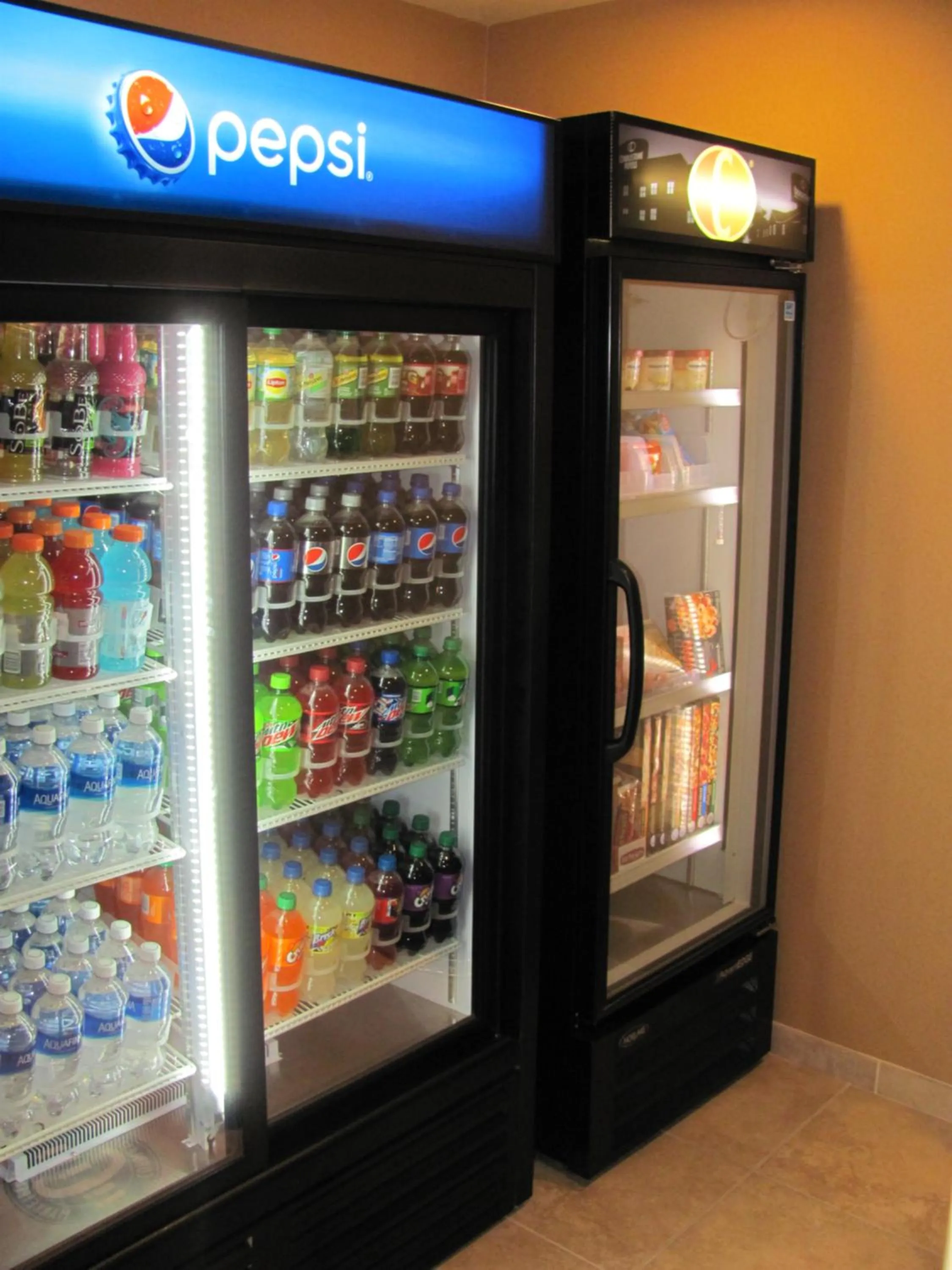 Restaurant/places to eat in Cobblestone Inn & Suites - Ambridge