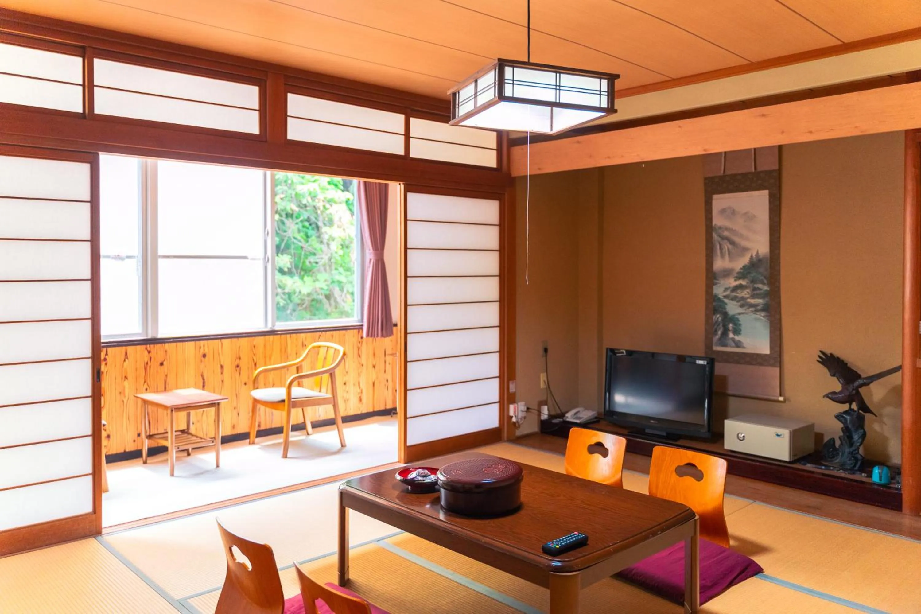 TV and multimedia in Oyado Hisaya