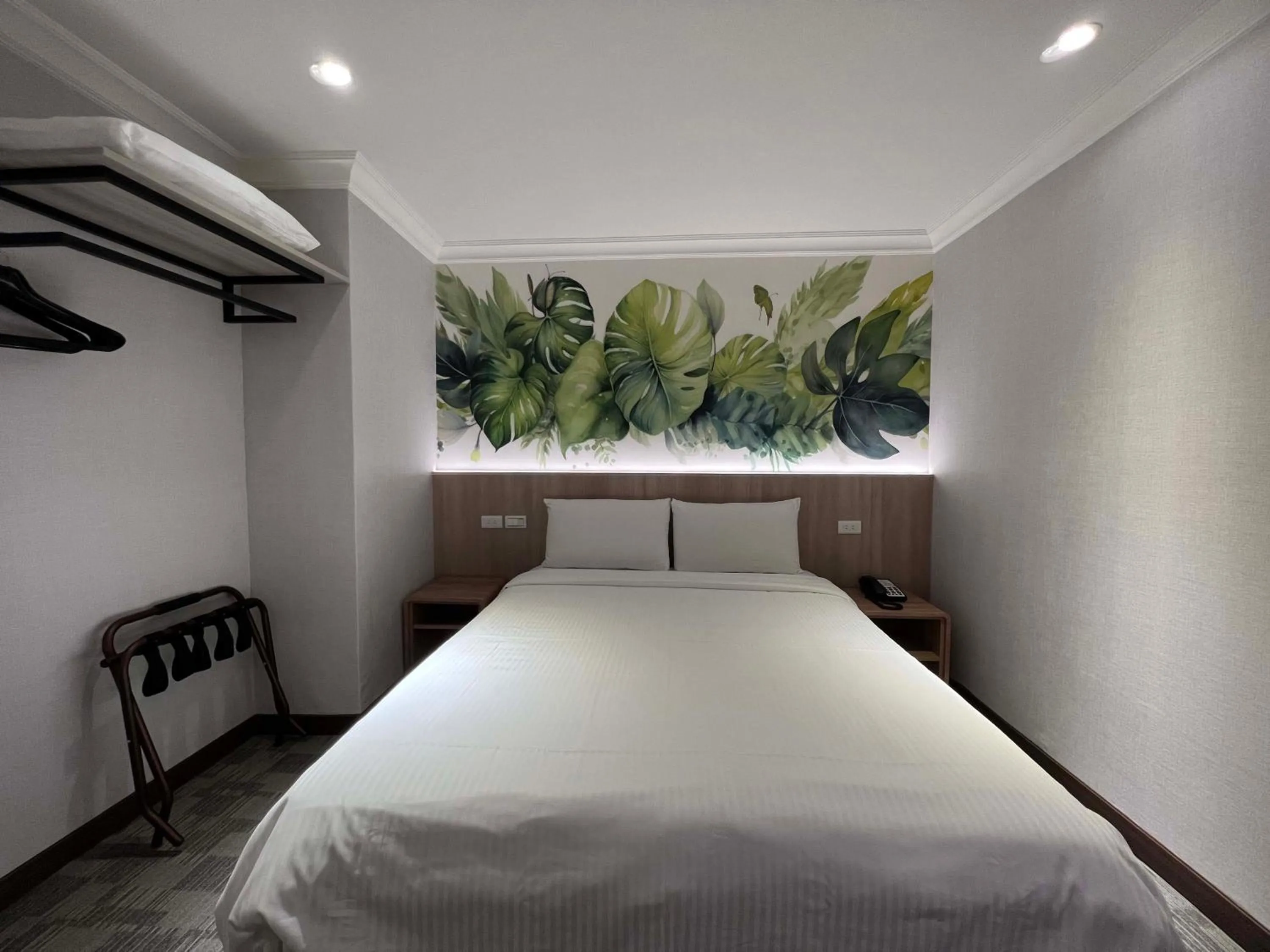 Bed in East Dragon Hotel