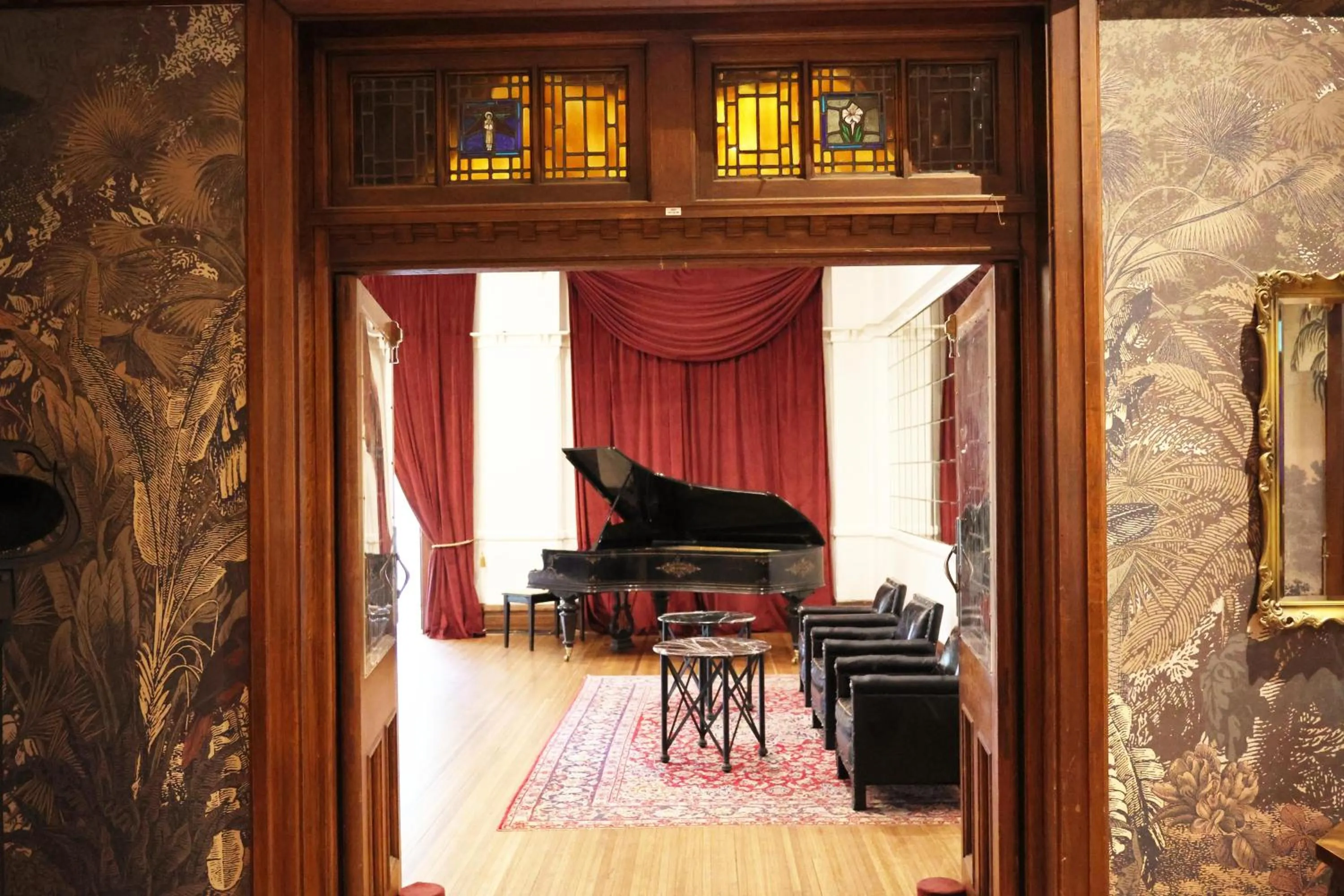 Lounge or bar in The Robertson Hotel