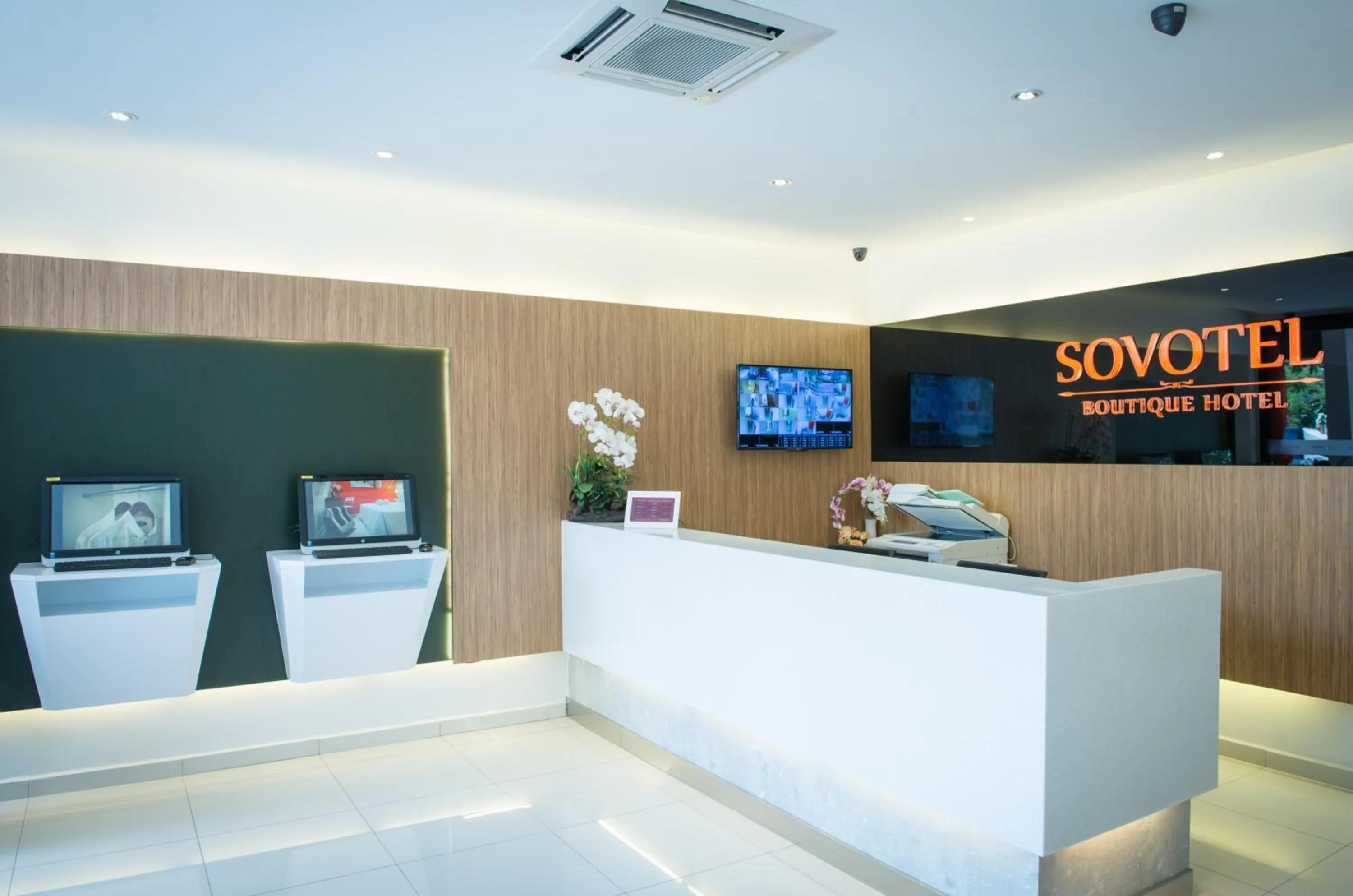 Lobby or reception in Sovotel @ Bandar Menjalara