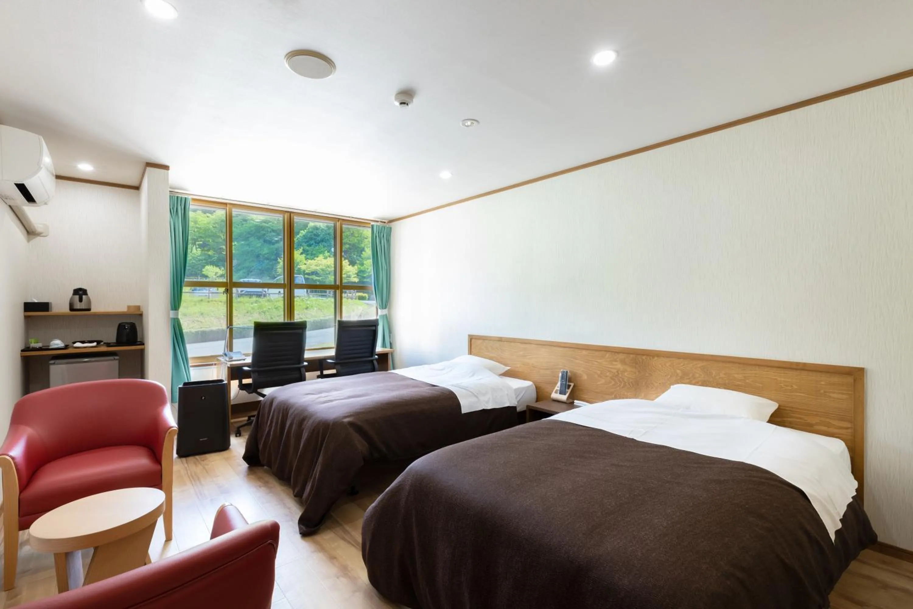 Photo of the whole room, Bed in Seiryukaku