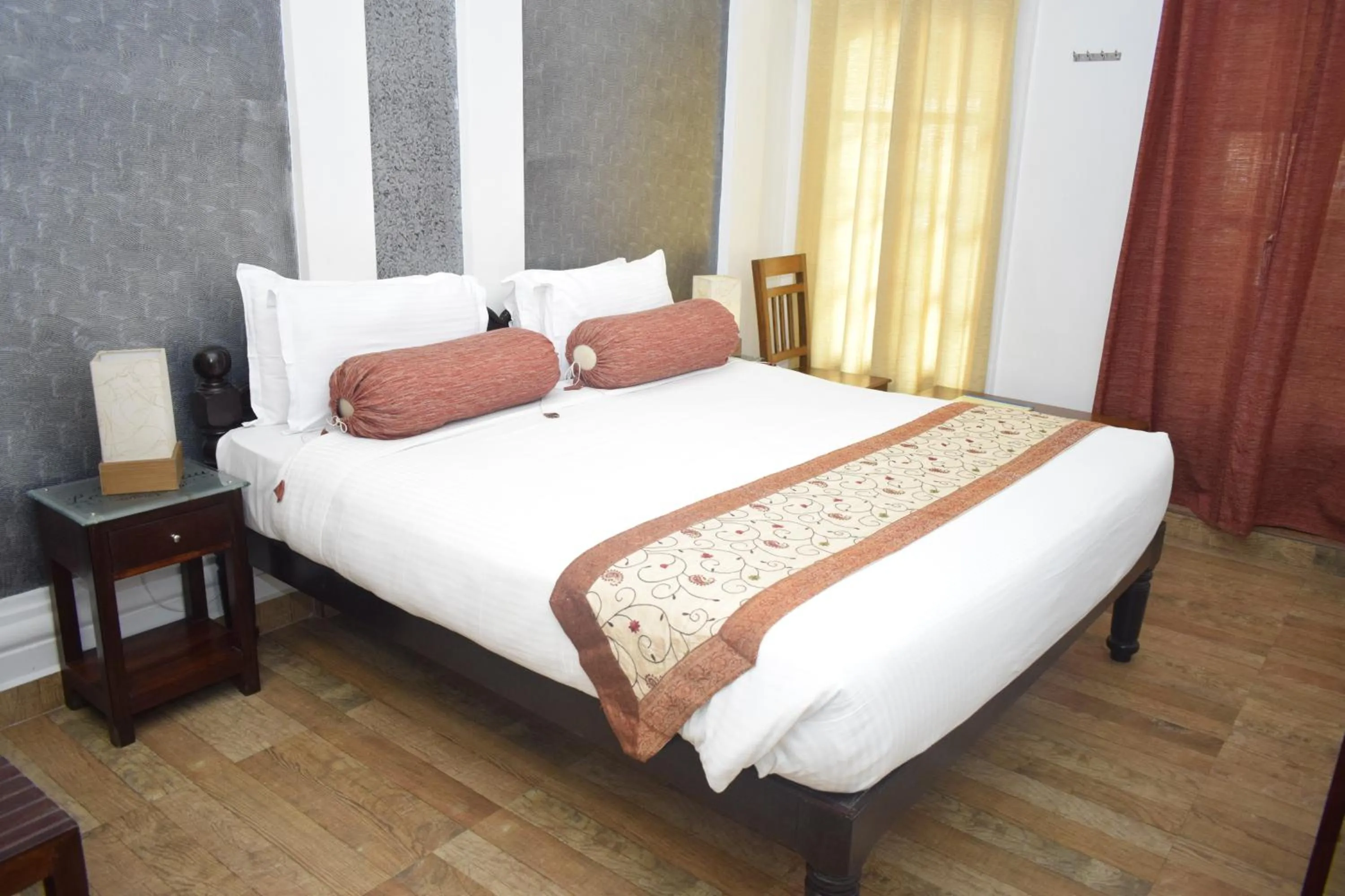 Bedroom, Bed in Le Chateau