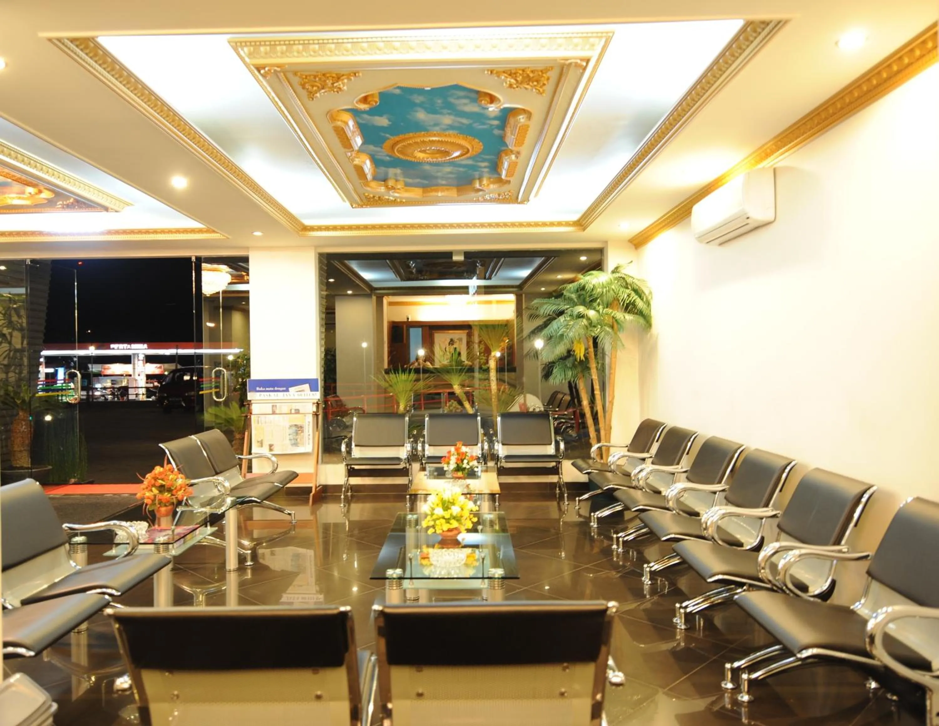 Lobby or reception in Wirton Hotel