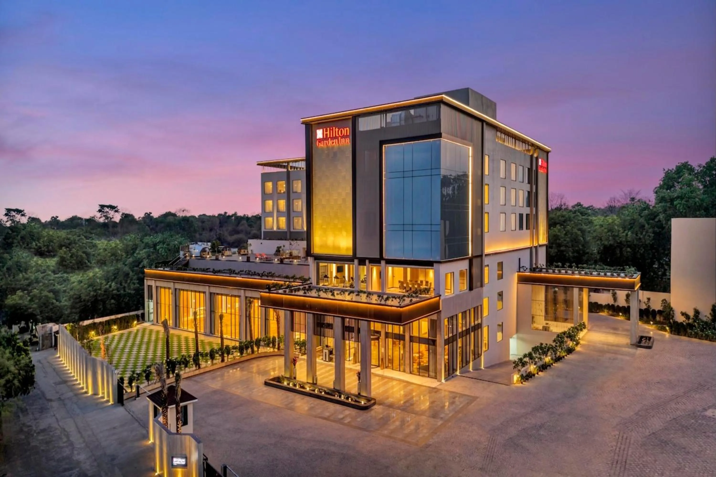 Property building in Hilton Garden Inn Jabalpur