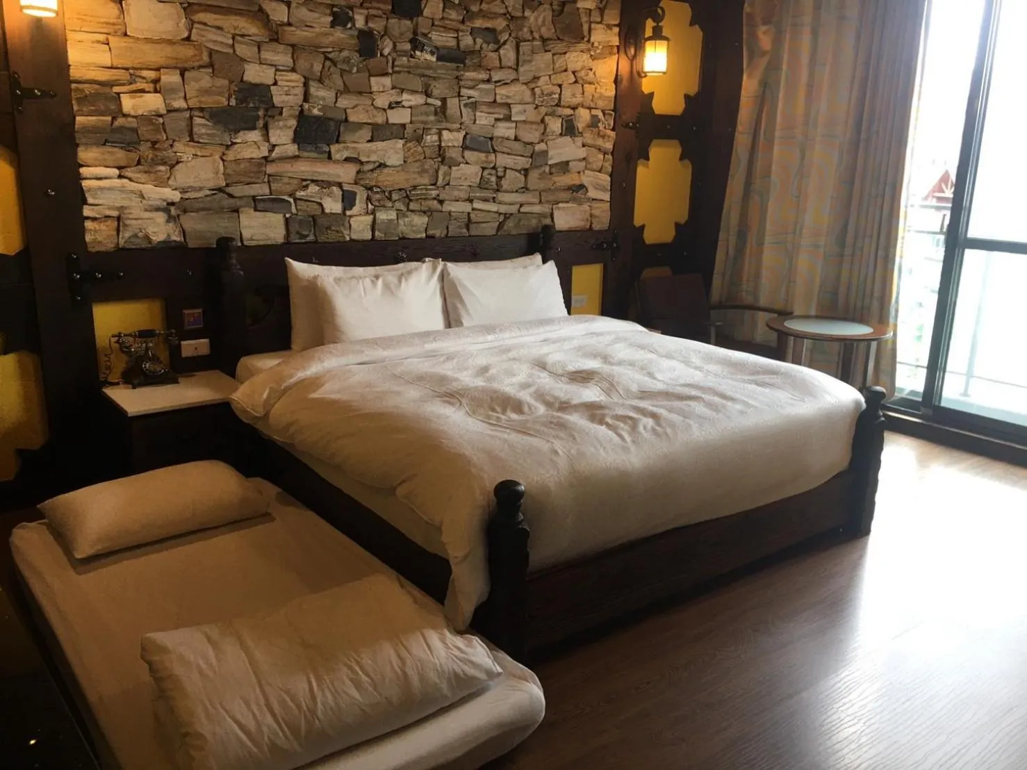 Bedroom, Bed in Youngquan HOTEL