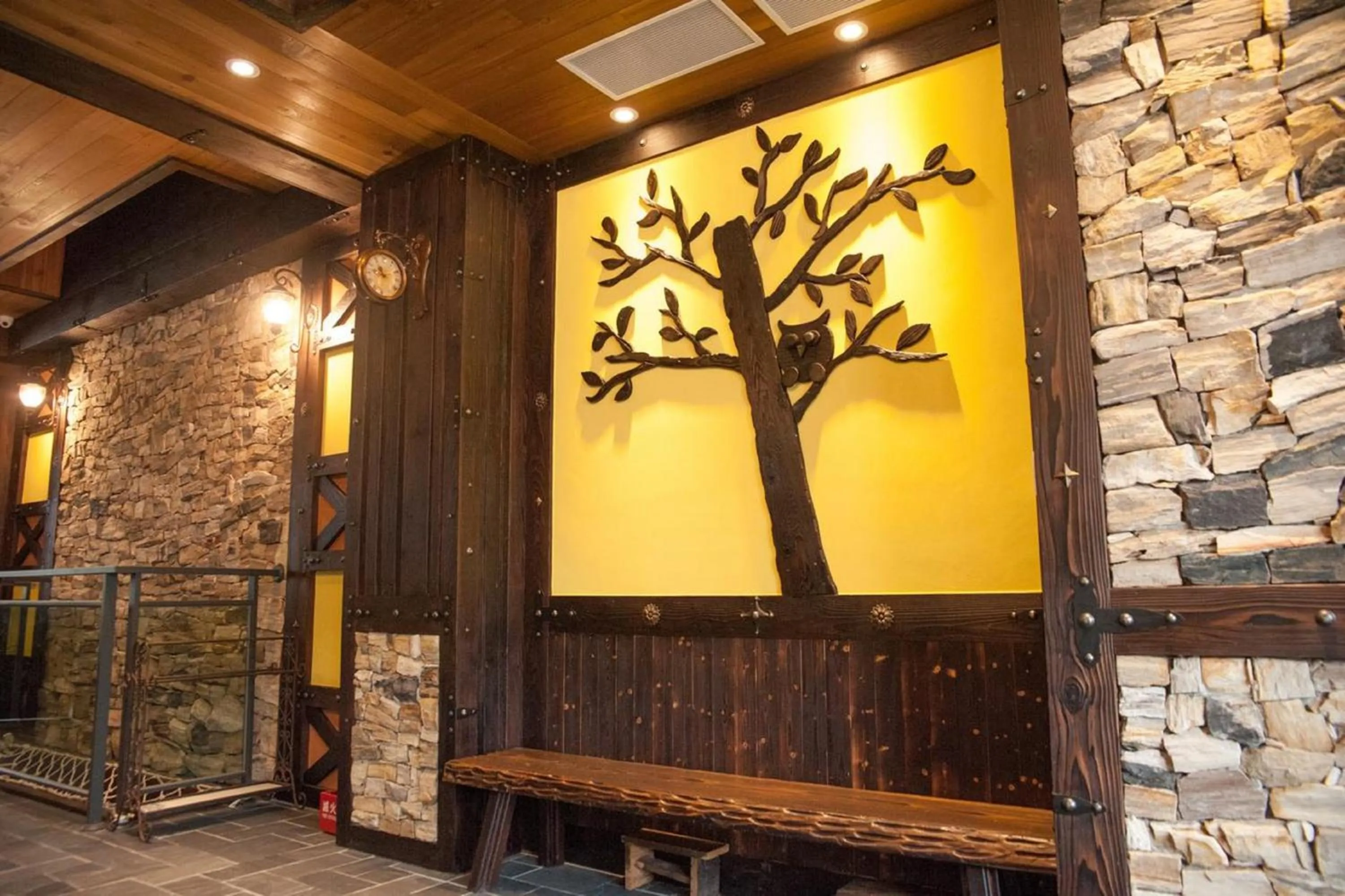 Decorative detail in Youngquan HOTEL