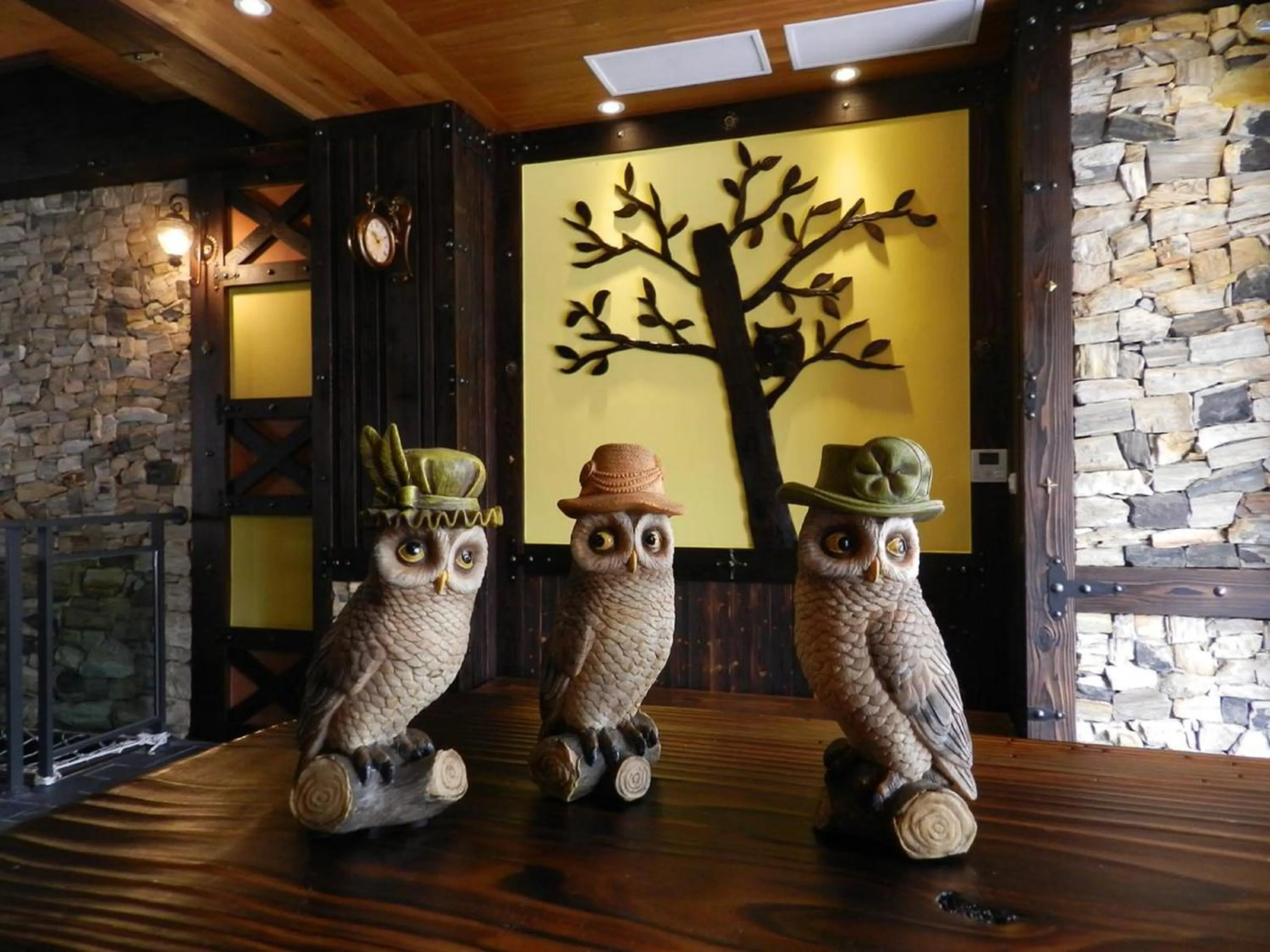 Decorative detail in Youngquan HOTEL