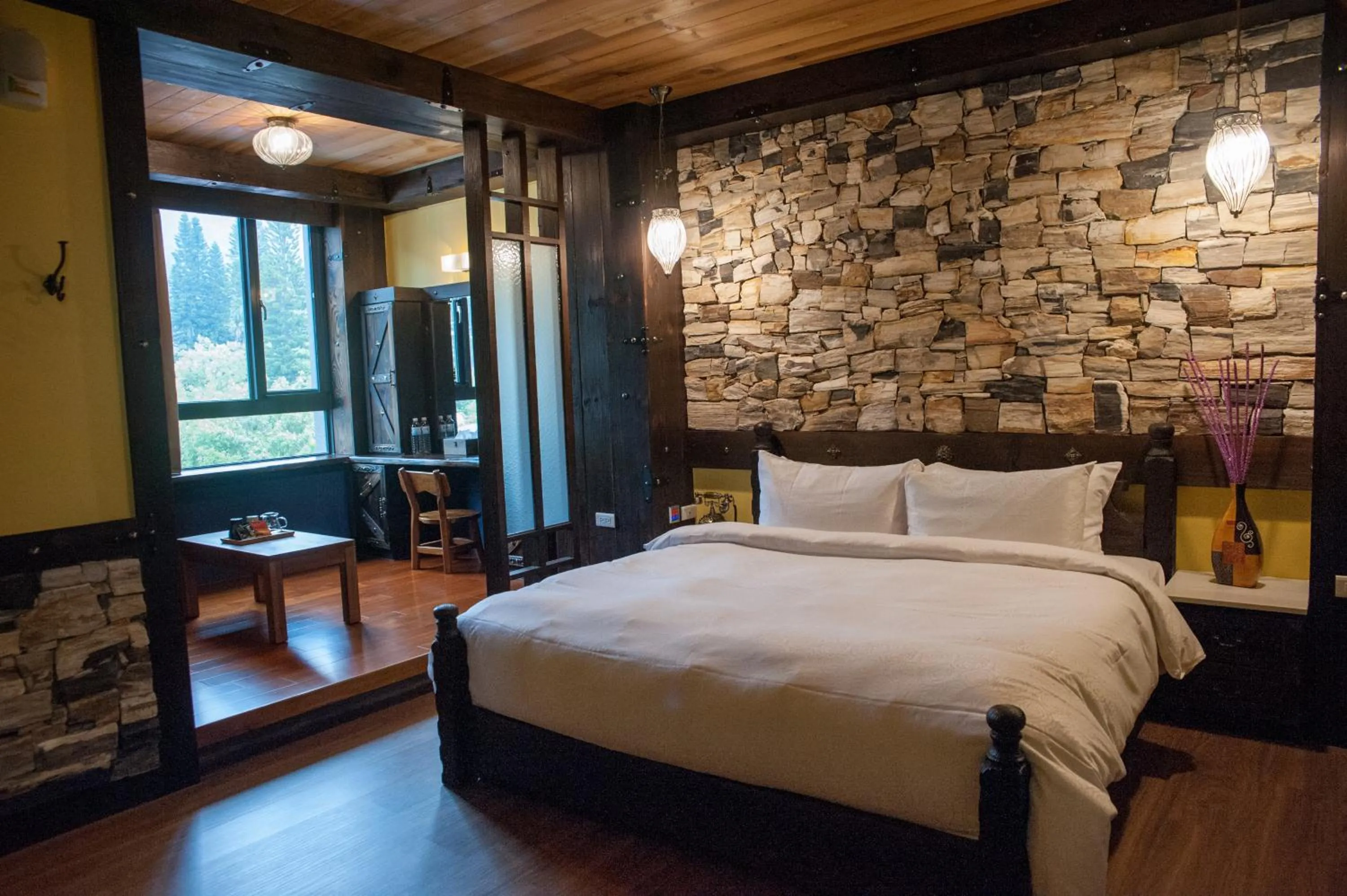 Bedroom, Bed in Youngquan HOTEL