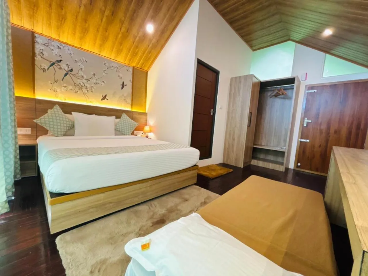 Photo of the whole room in Bamboo Dale Resort & Spa Munnar by Stride