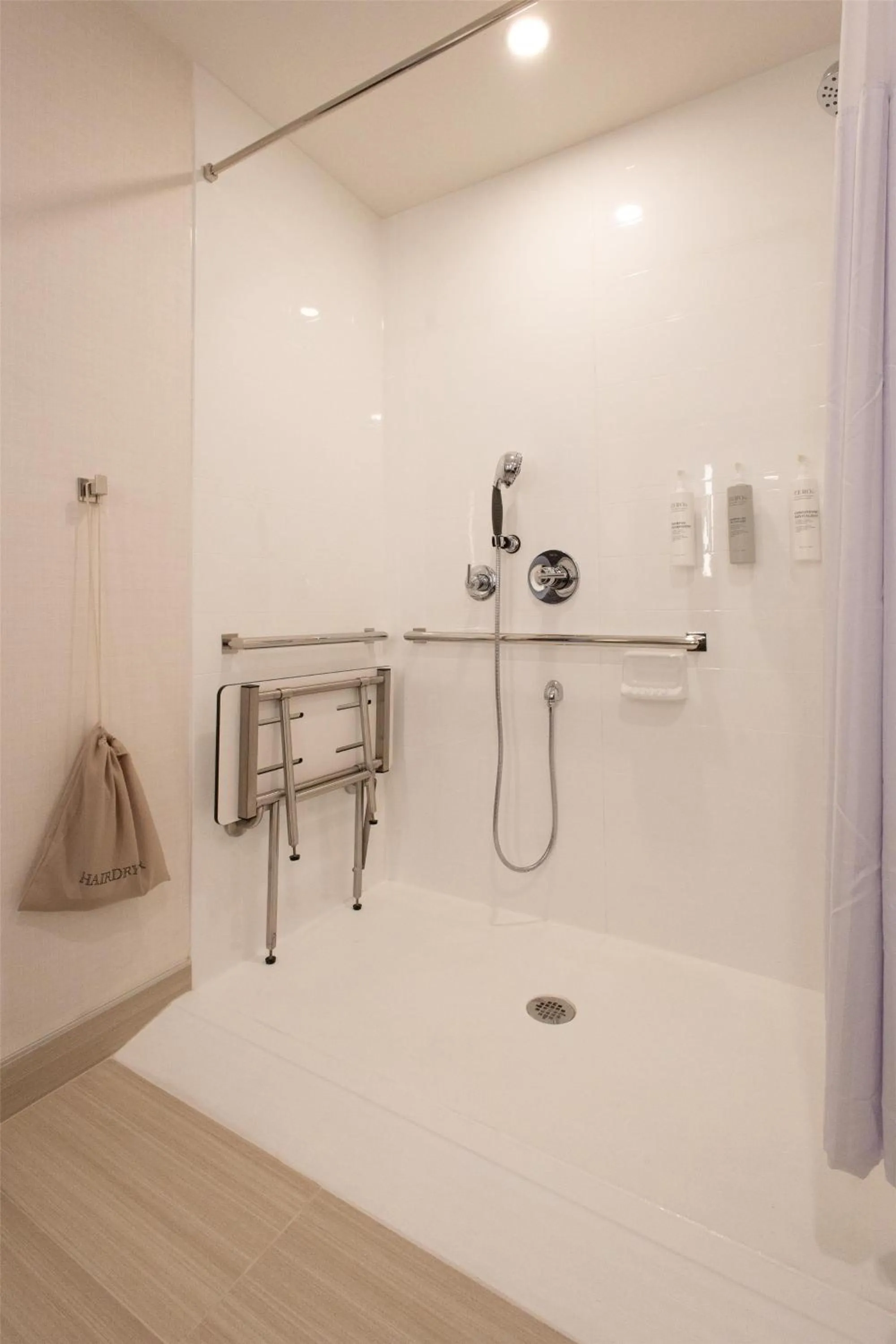 Bathroom in Hilton Garden Inn Dayton Downtown