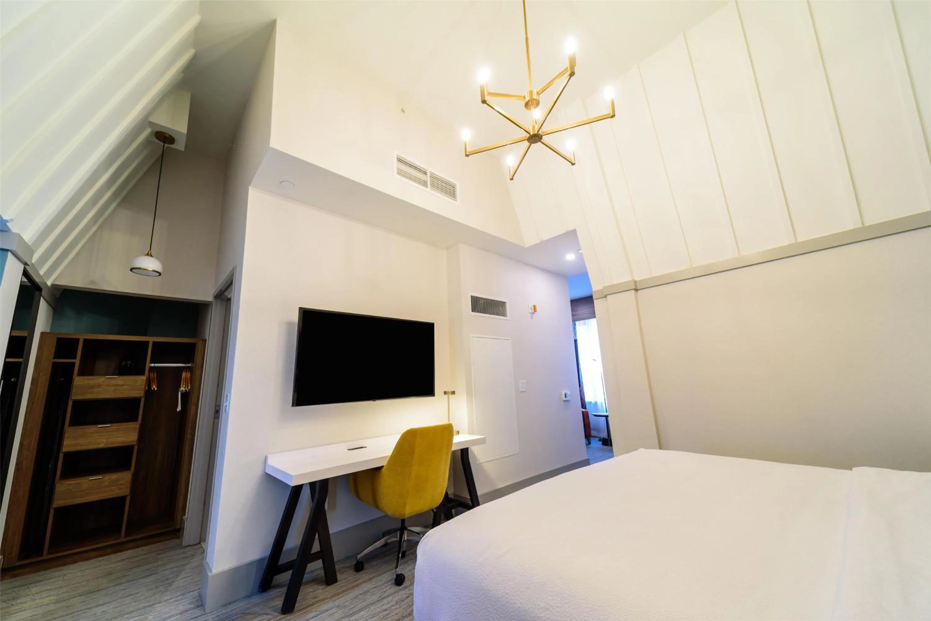 Bed in Hilton Garden Inn Dayton Downtown