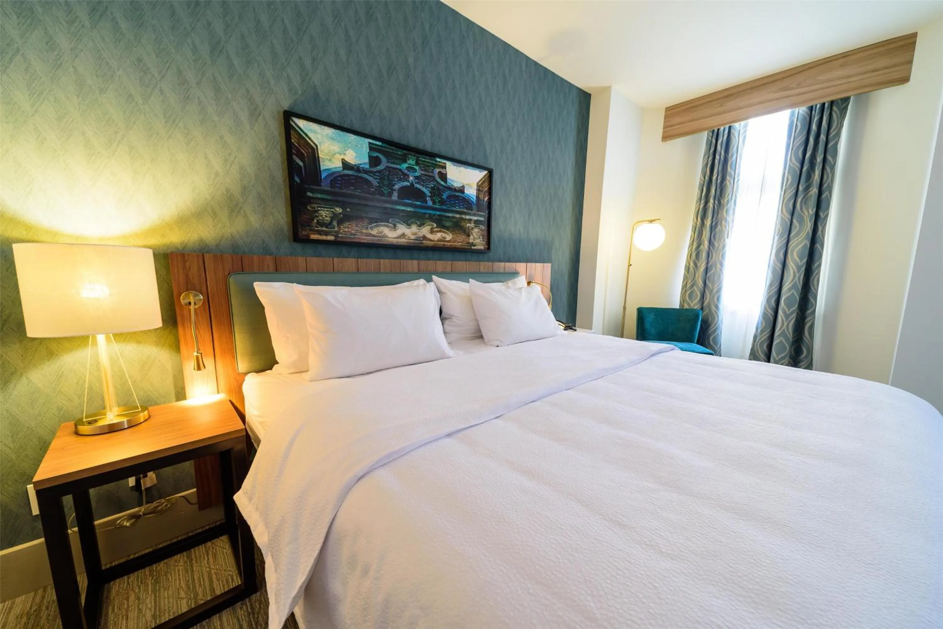 Bed in Hilton Garden Inn Dayton Downtown