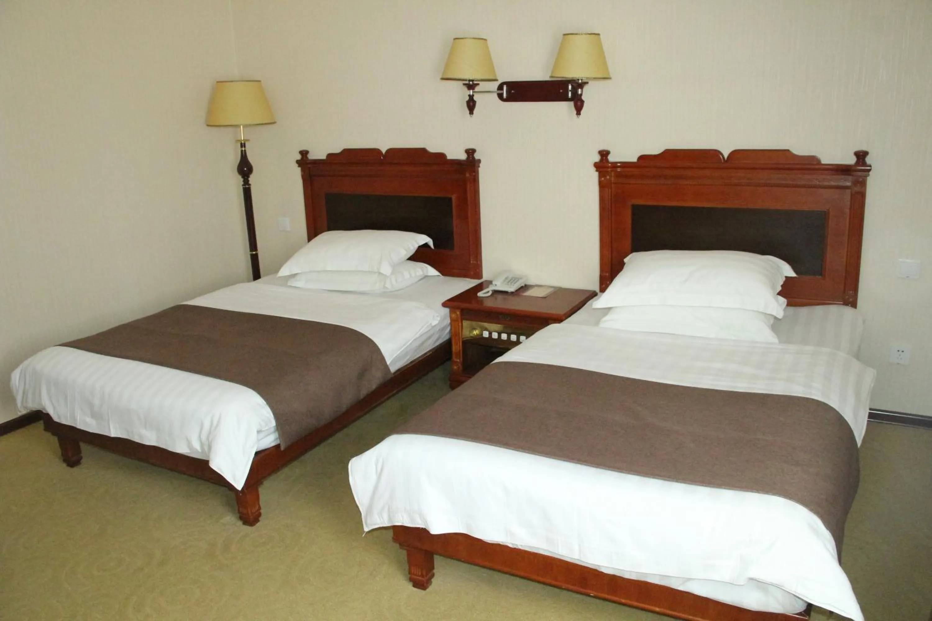 Bed in Firuz Hotel