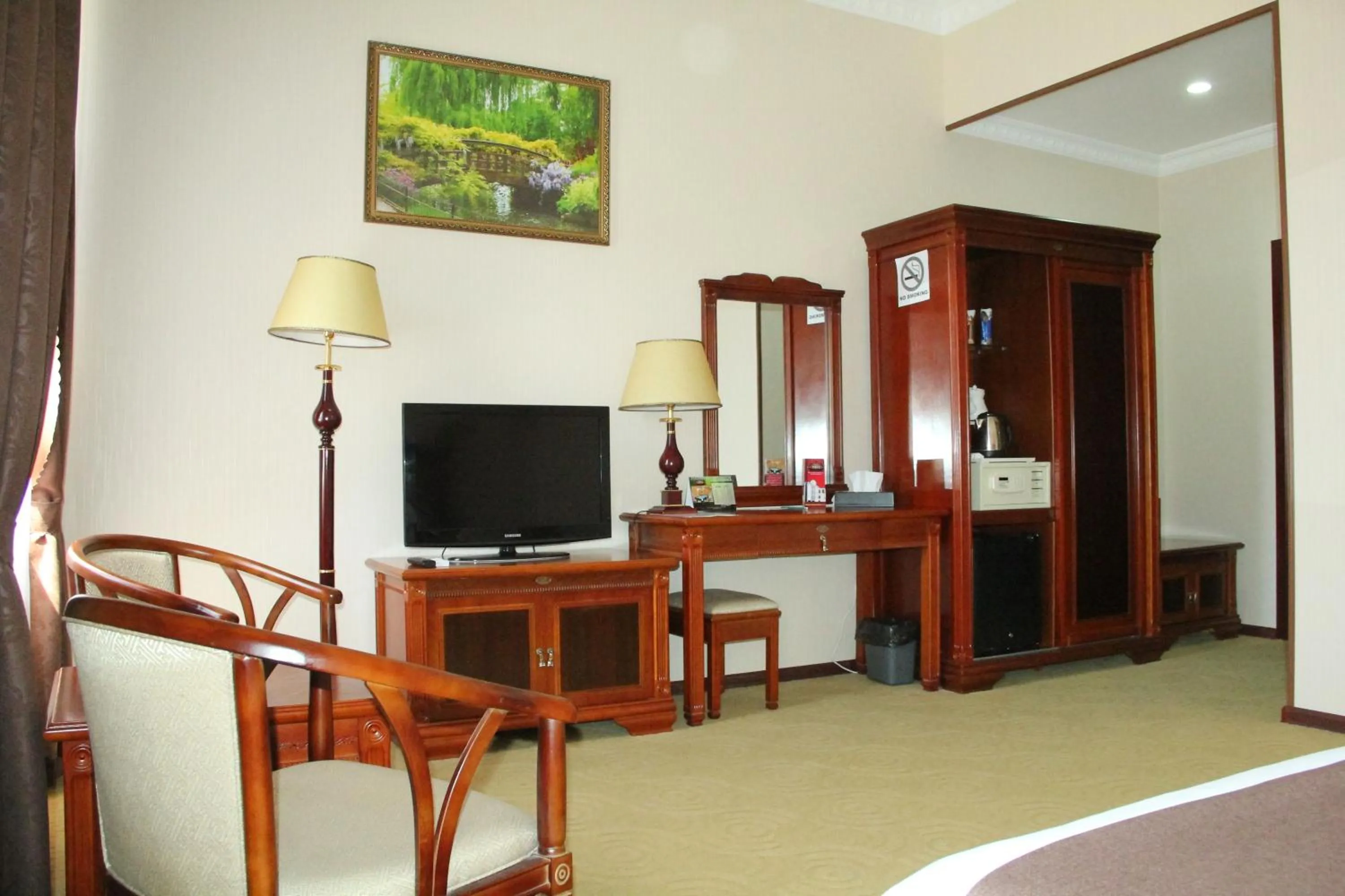 TV and multimedia in Firuz Hotel