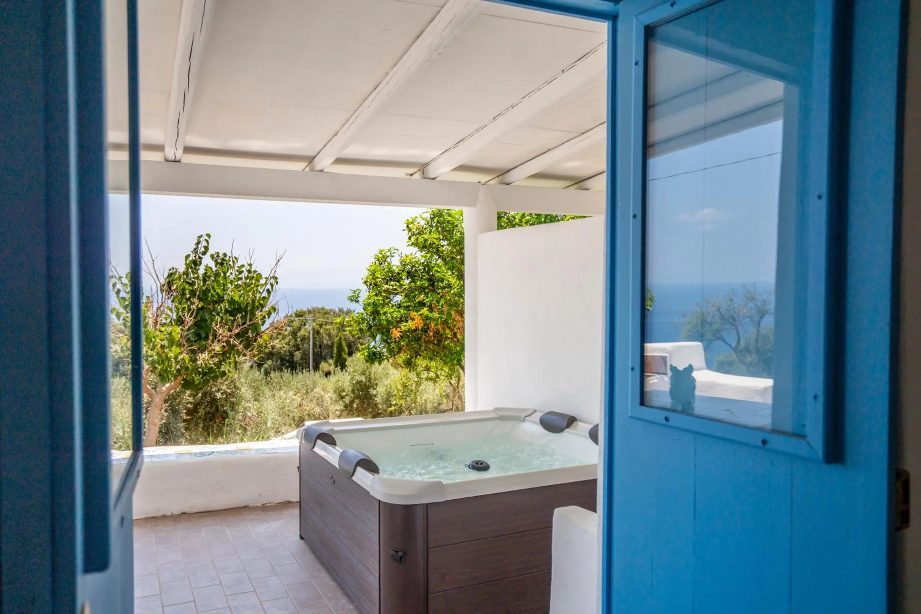 Hot Tub in Borgo del Cannitello Romantic Boutique Resort