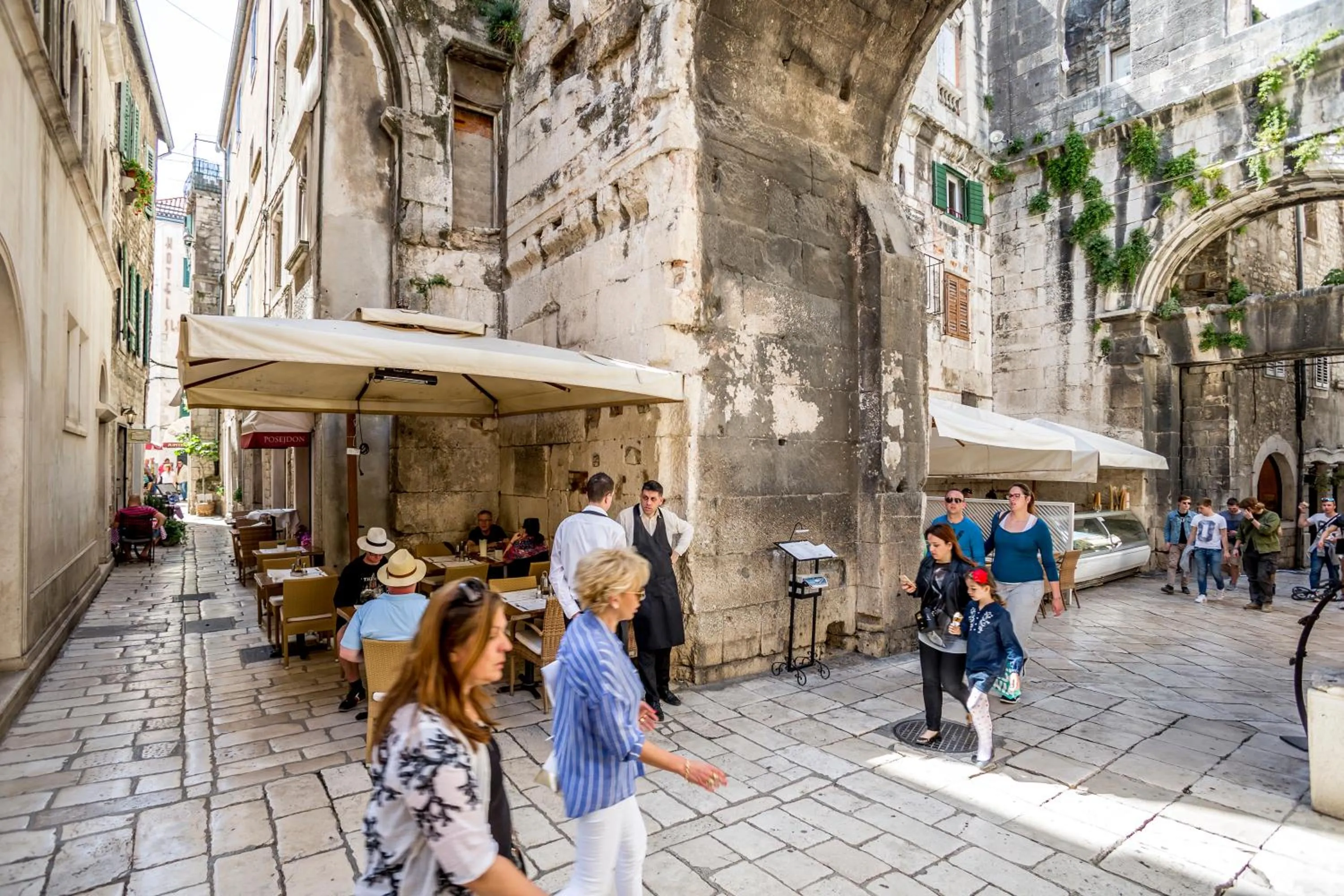 Neighbourhood in Centro di Centri Rooms