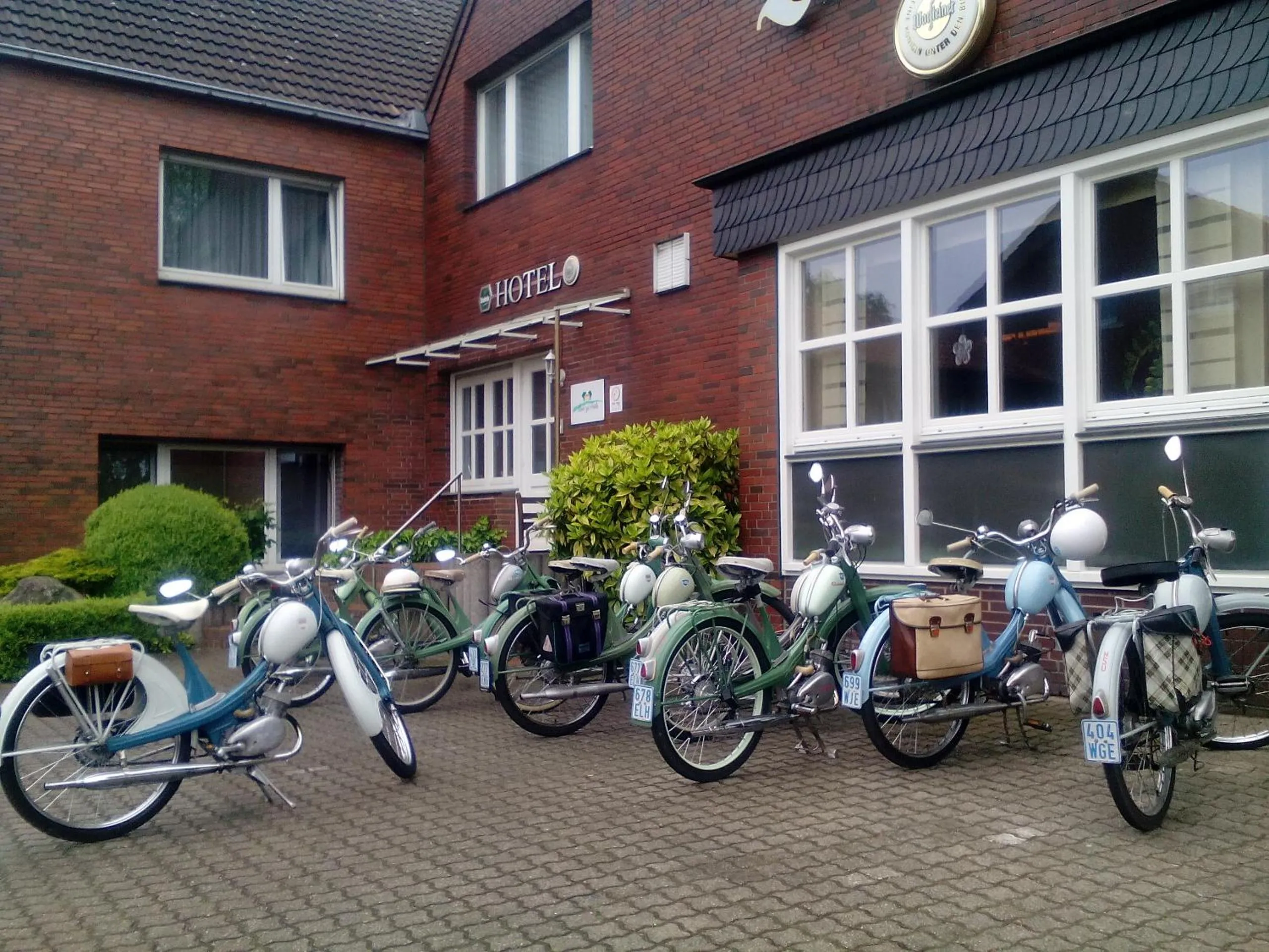 People in Hotel Restaurant Lütkebohmert