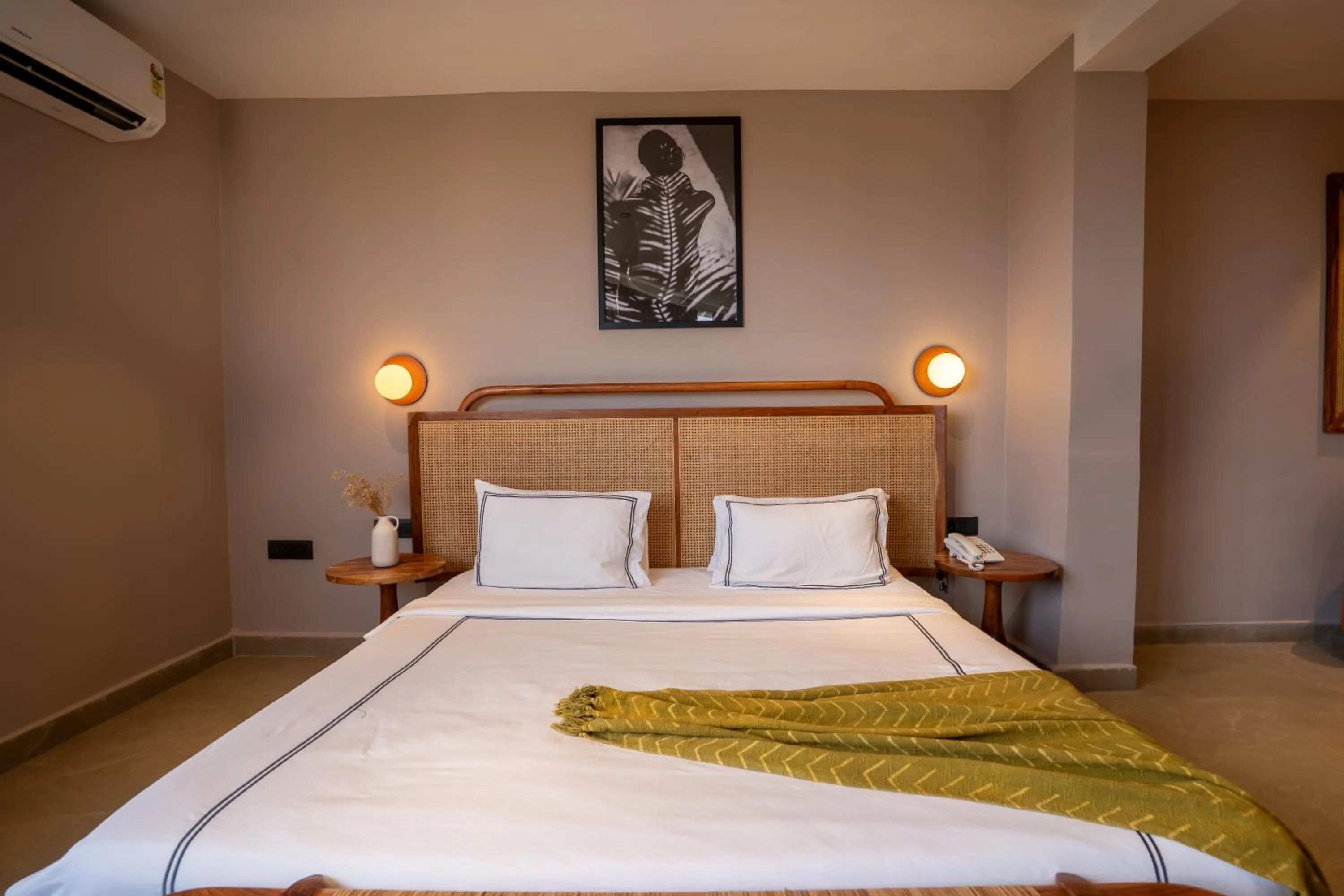 Bed in Minimalist Panjim