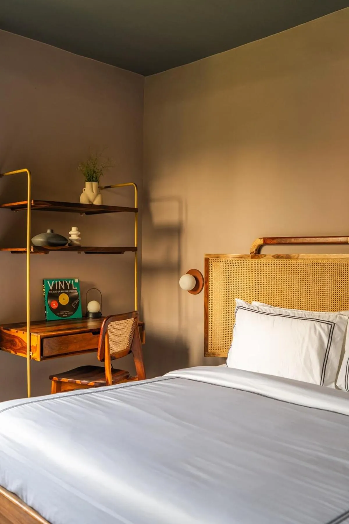 Bed in Minimalist Panjim