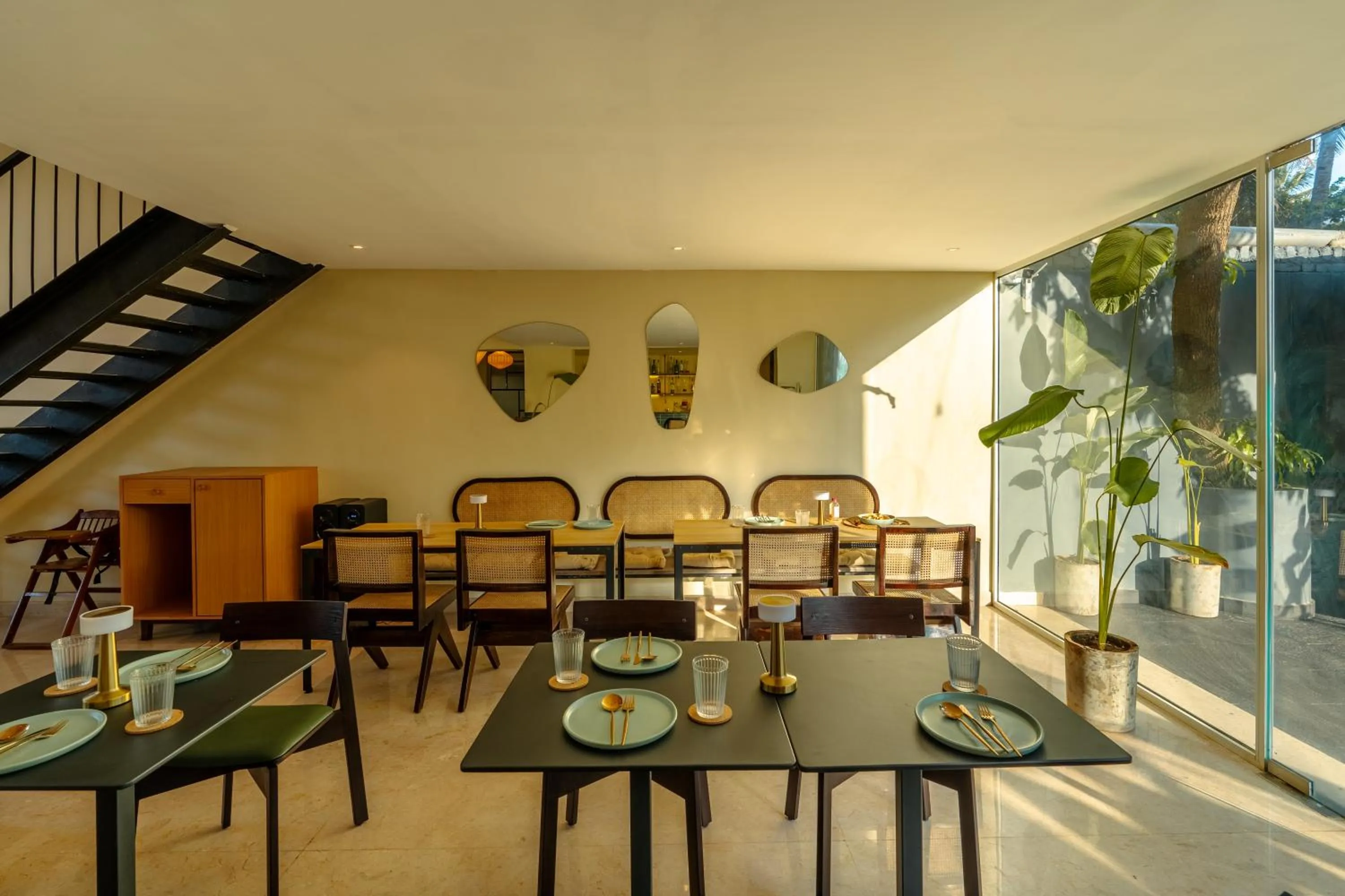 Restaurant/places to eat in Minimalist Panjim