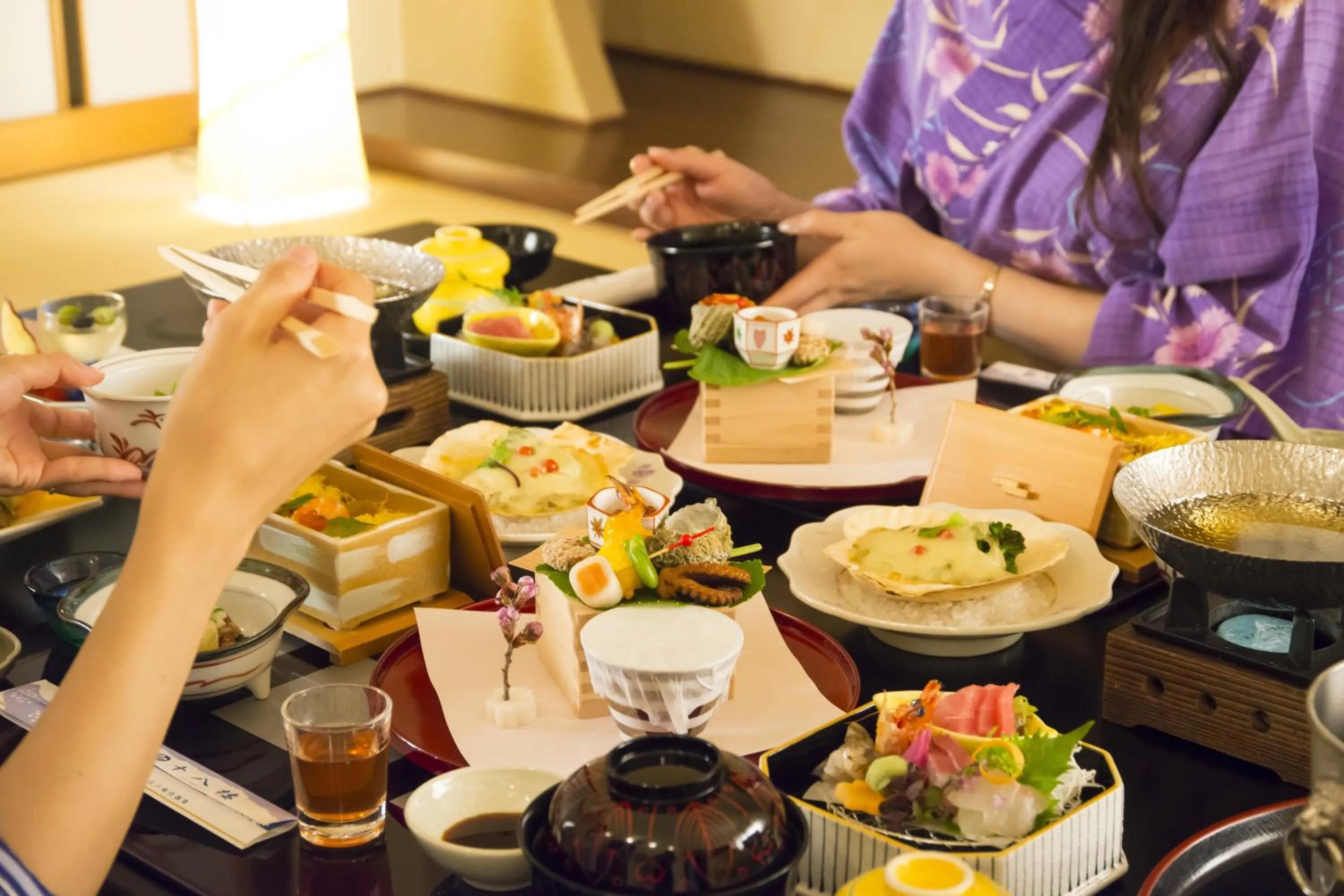 Food and drinks in Juhachiro