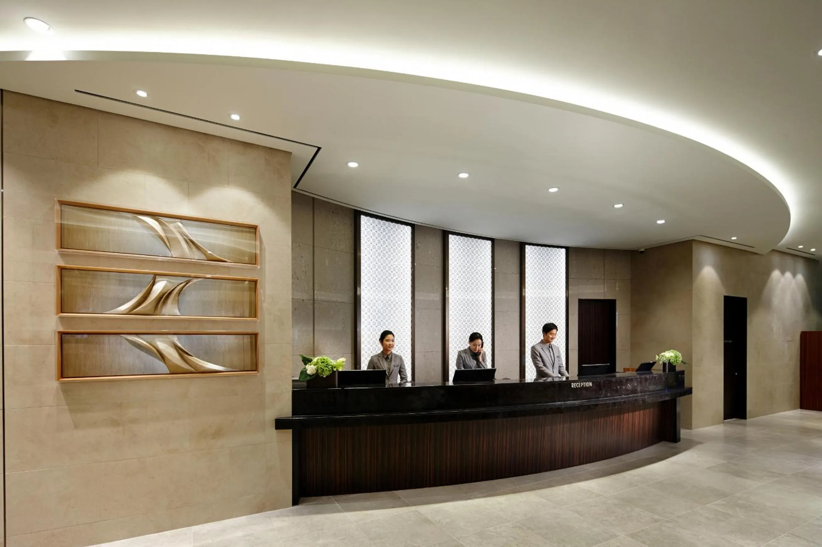 Lobby or reception in LOTTE CITY HOTEL Ulsan