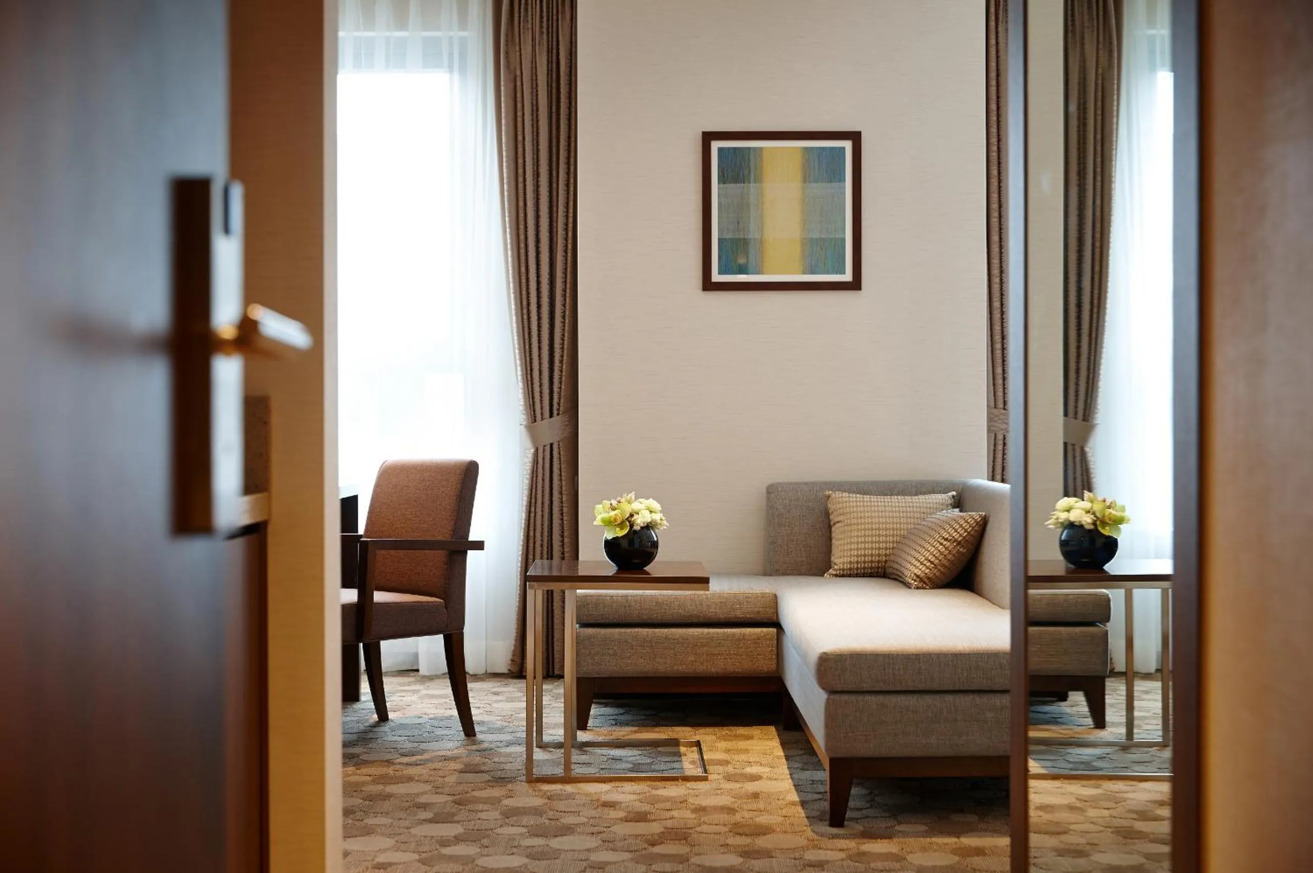 Seating area in LOTTE CITY HOTEL Ulsan