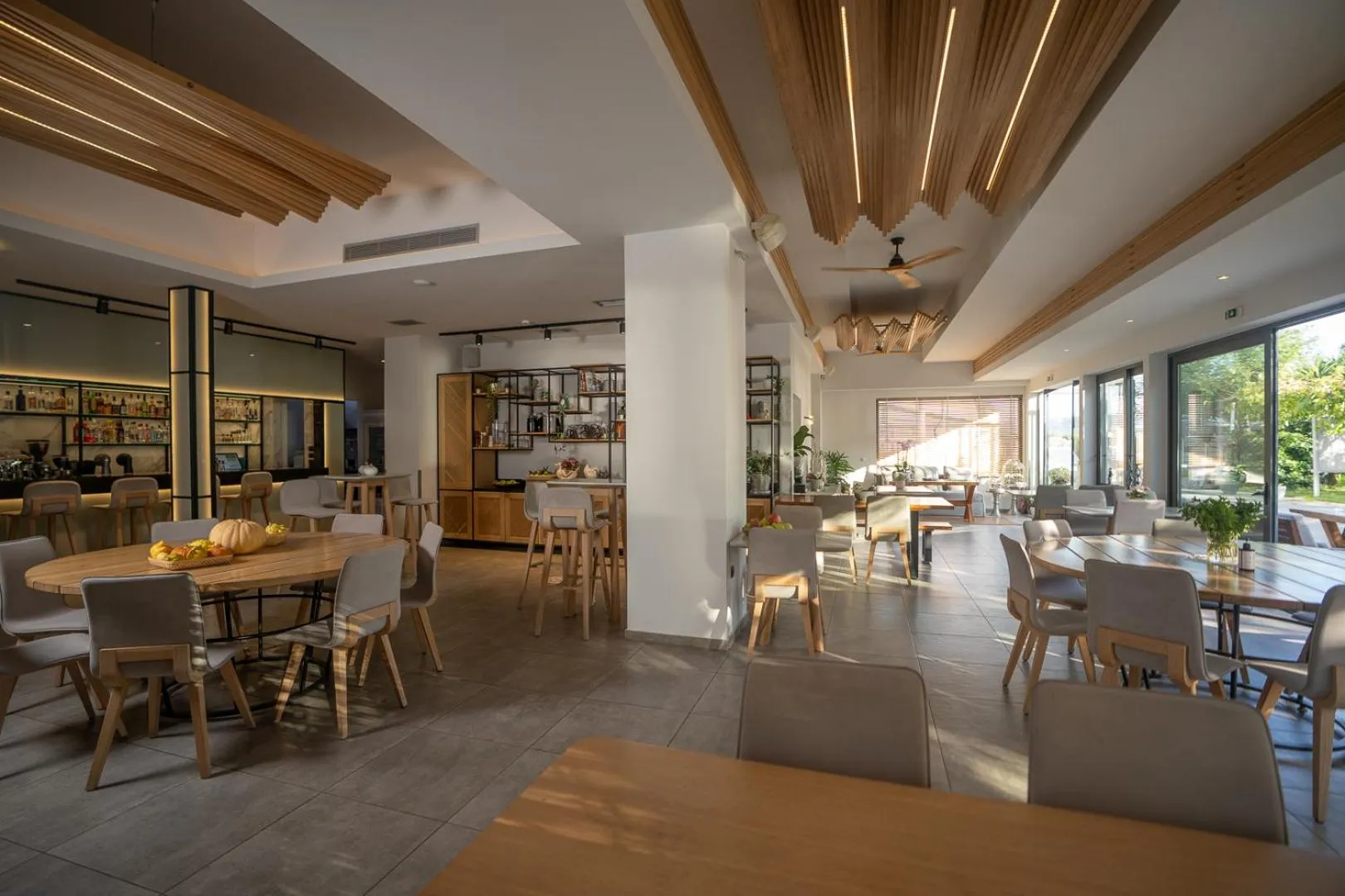 Restaurant/places to eat in Zoe Seaside Resort