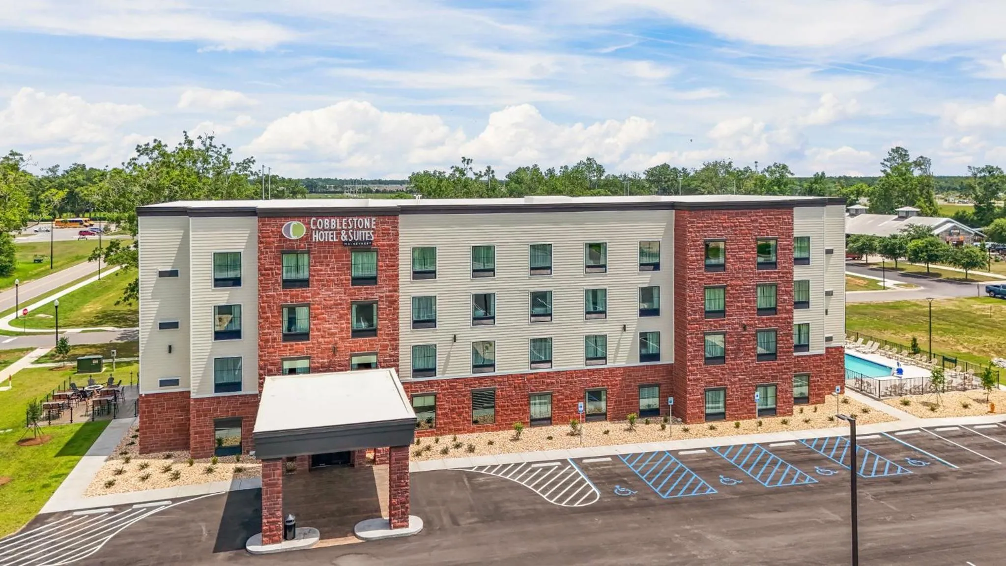 Cobblestone Hotel & Suites - Foley