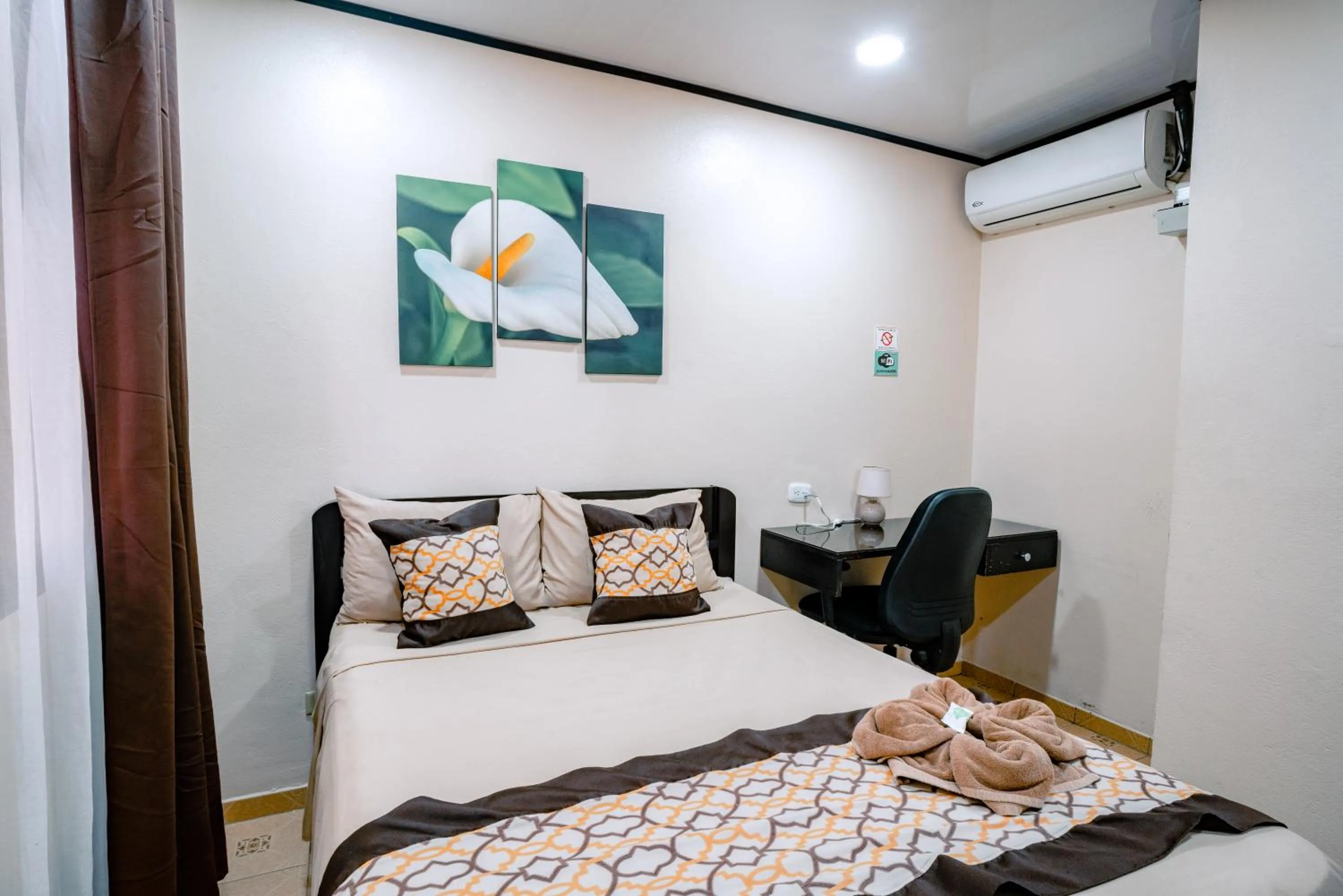 Bed in HOTEL DEL RiO