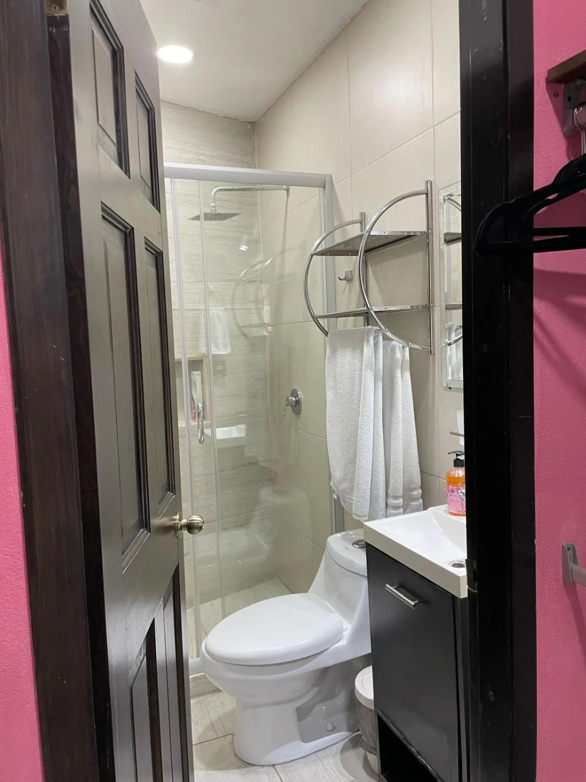 Toilet in Adhoc Boutique Barrio Antiguo