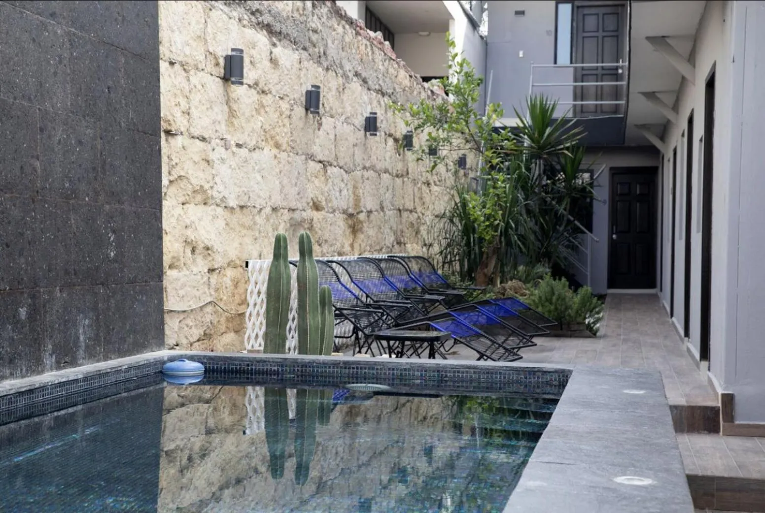 Swimming pool in Adhoc Boutique Barrio Antiguo