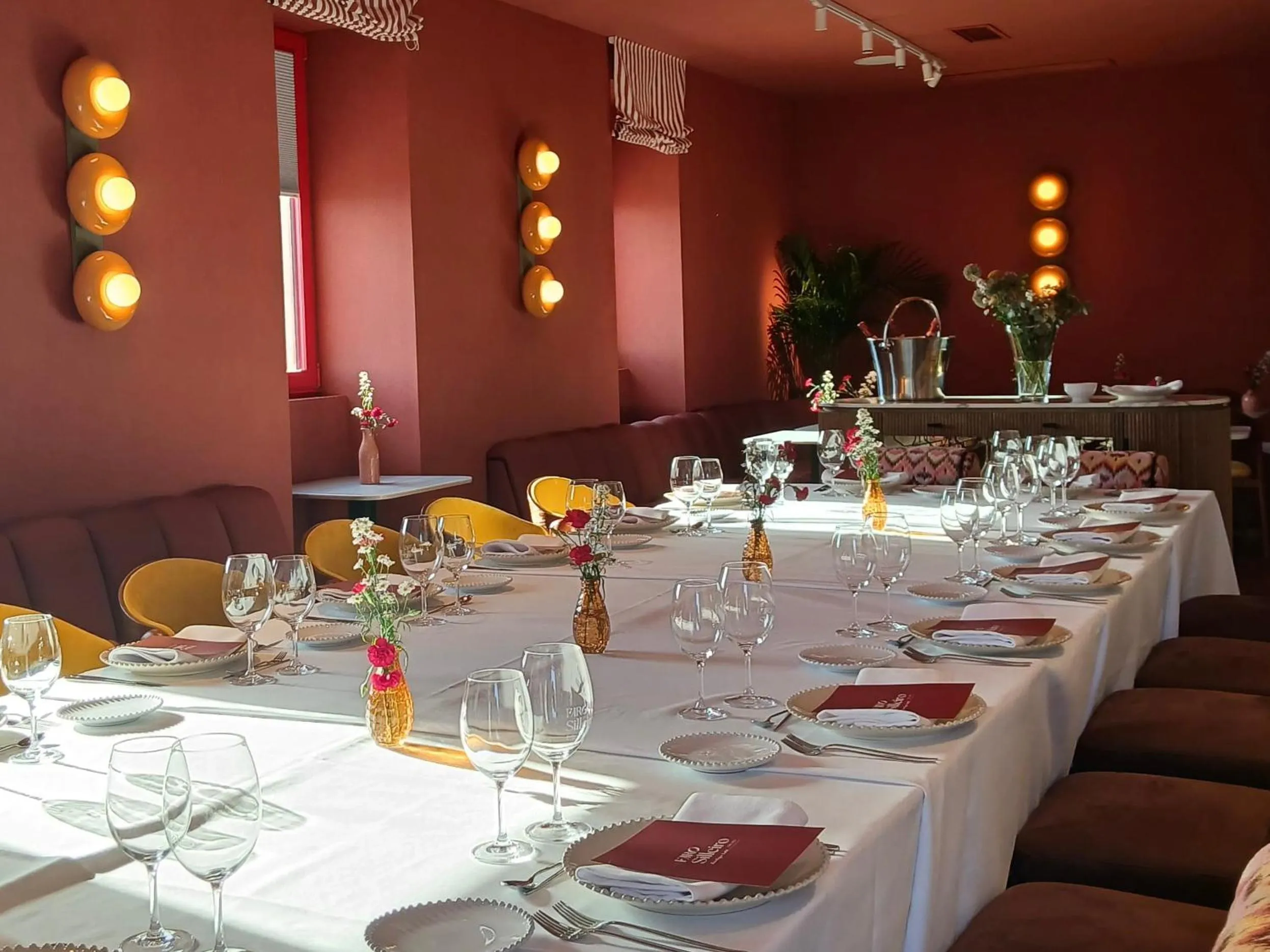 Restaurant/places to eat in Hotel Boutique Faro Silleiro