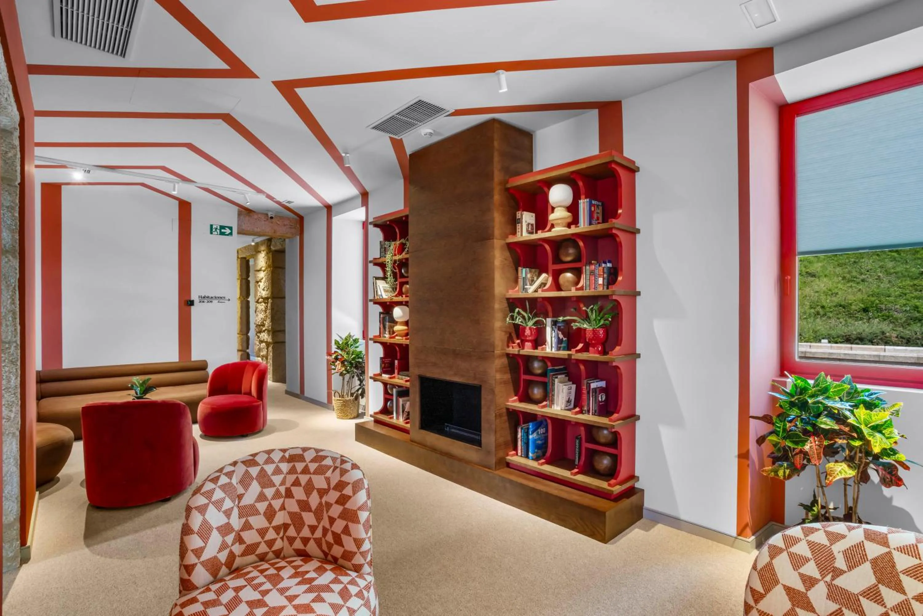 Library in Hotel Boutique Faro Silleiro