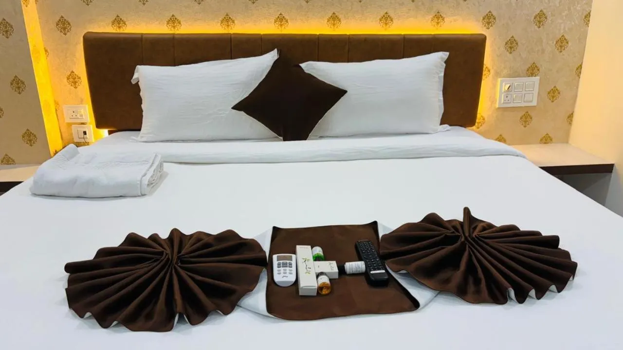 Hotel Mithra Grand