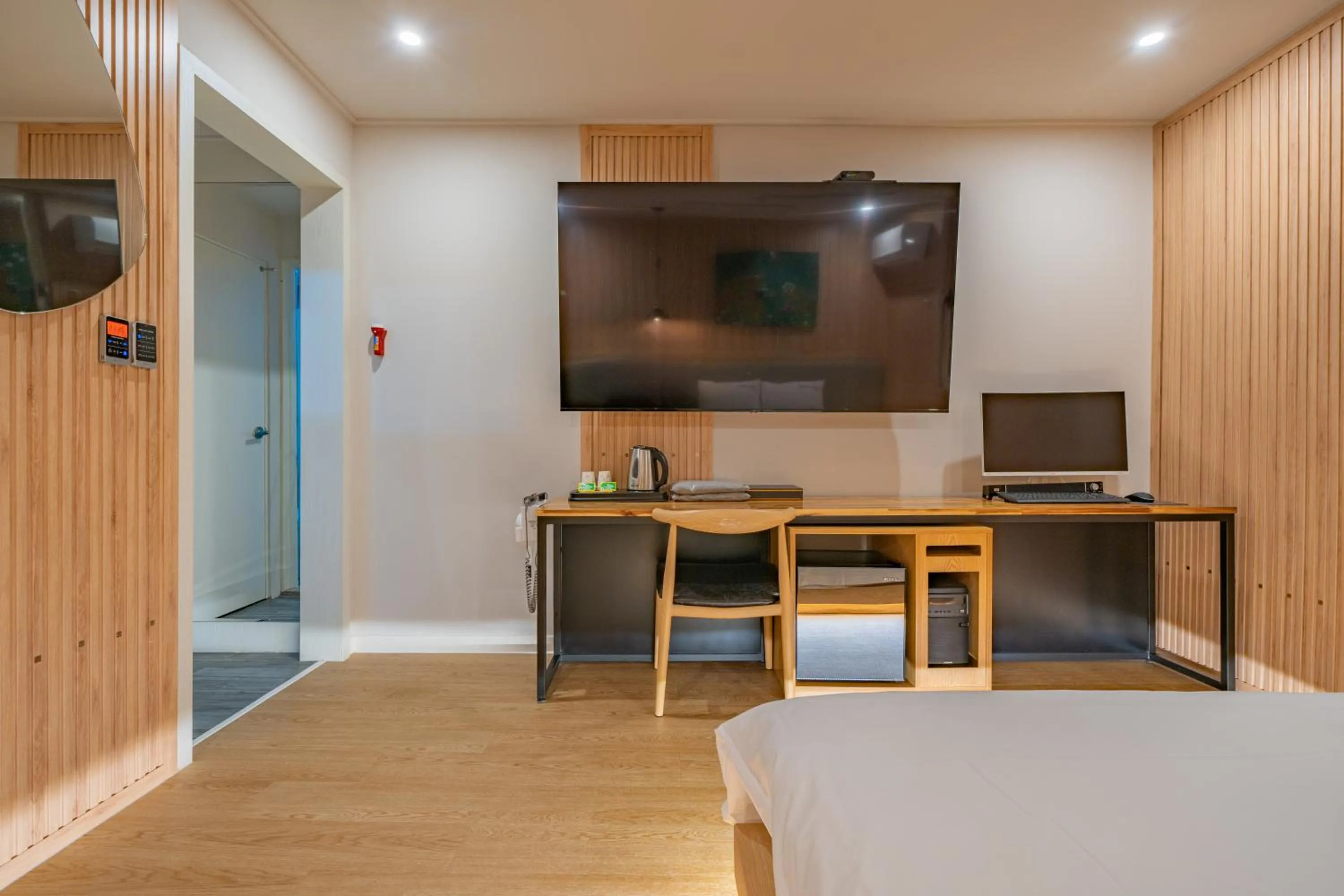 TV and multimedia in Hotel Yoegieottae Gwangju Station