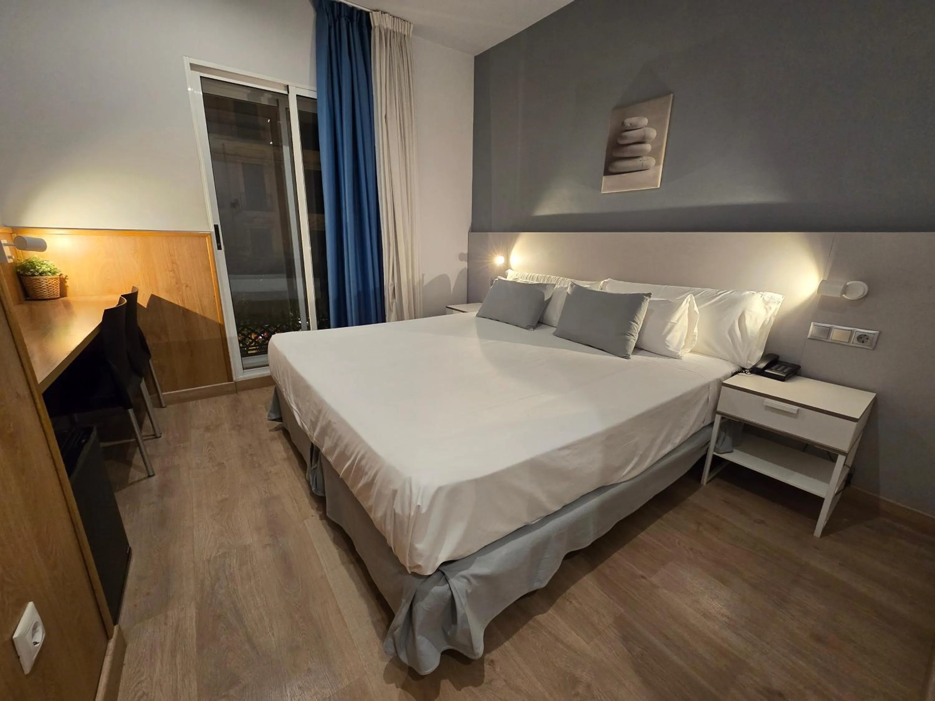 Bed in Rambla Alicante