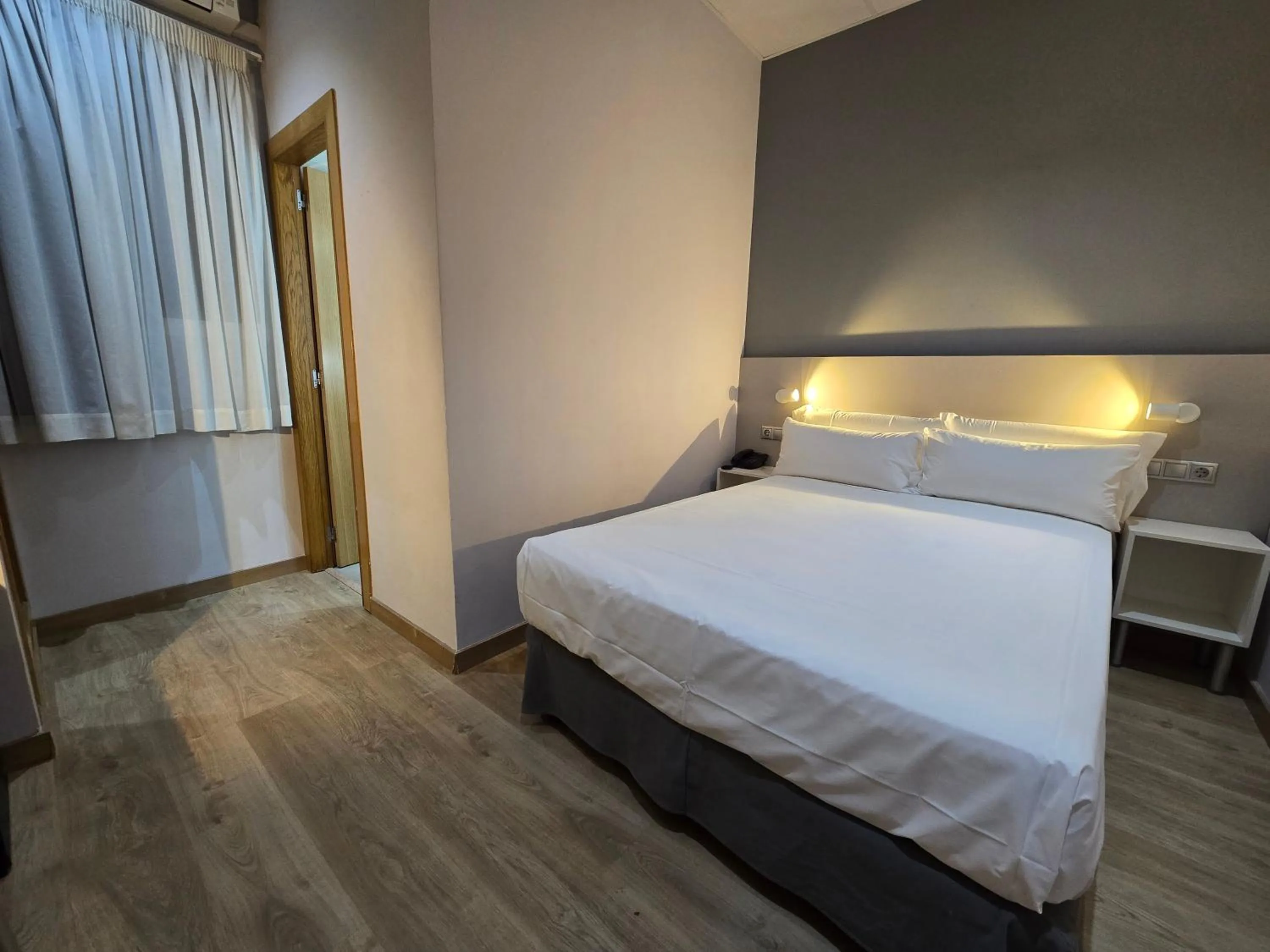 Bed in Rambla Alicante