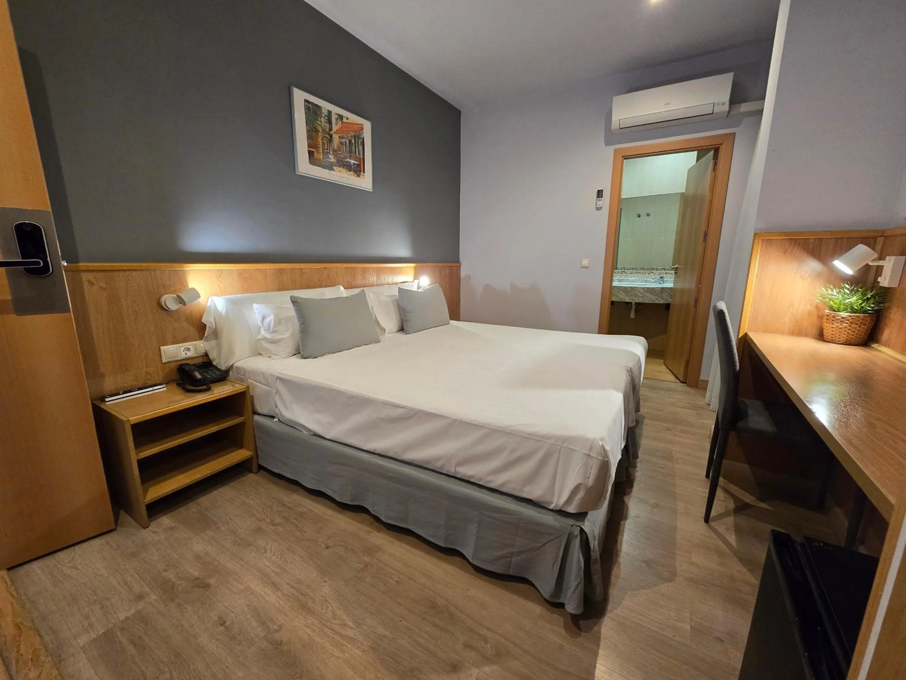 Bed in Rambla Alicante