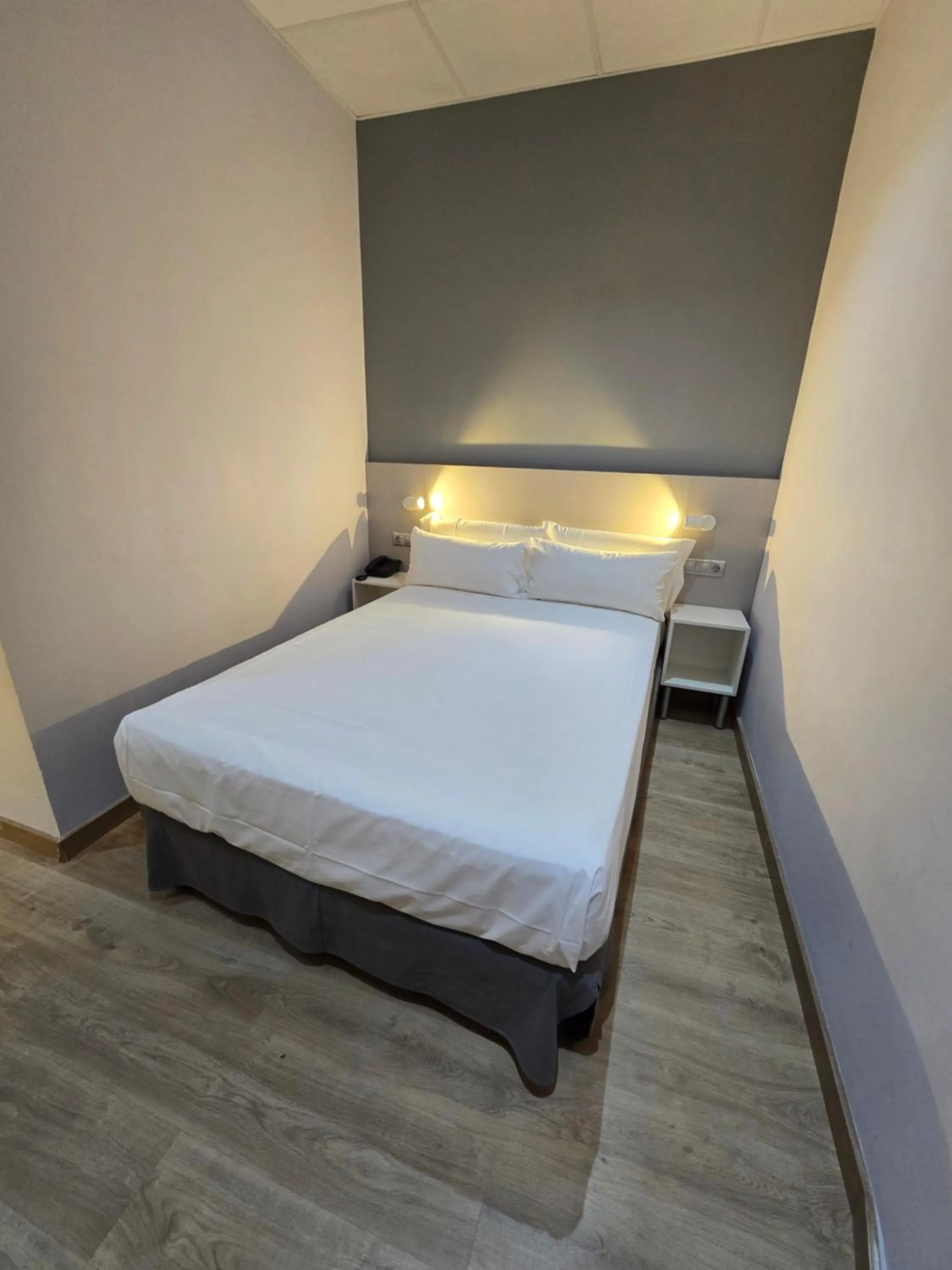 Bed in Rambla Alicante