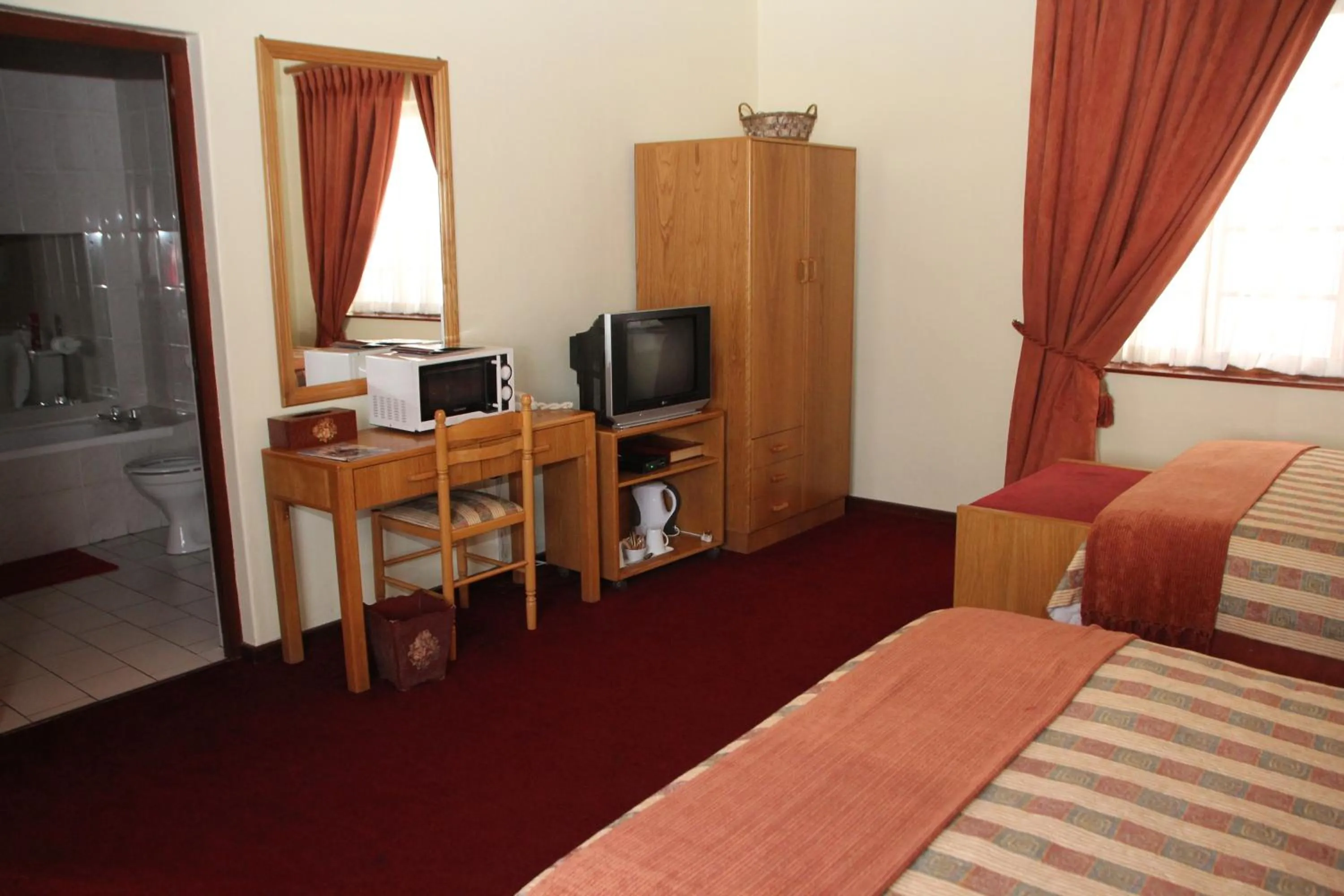 Bedroom, Bed in Laings Lodge