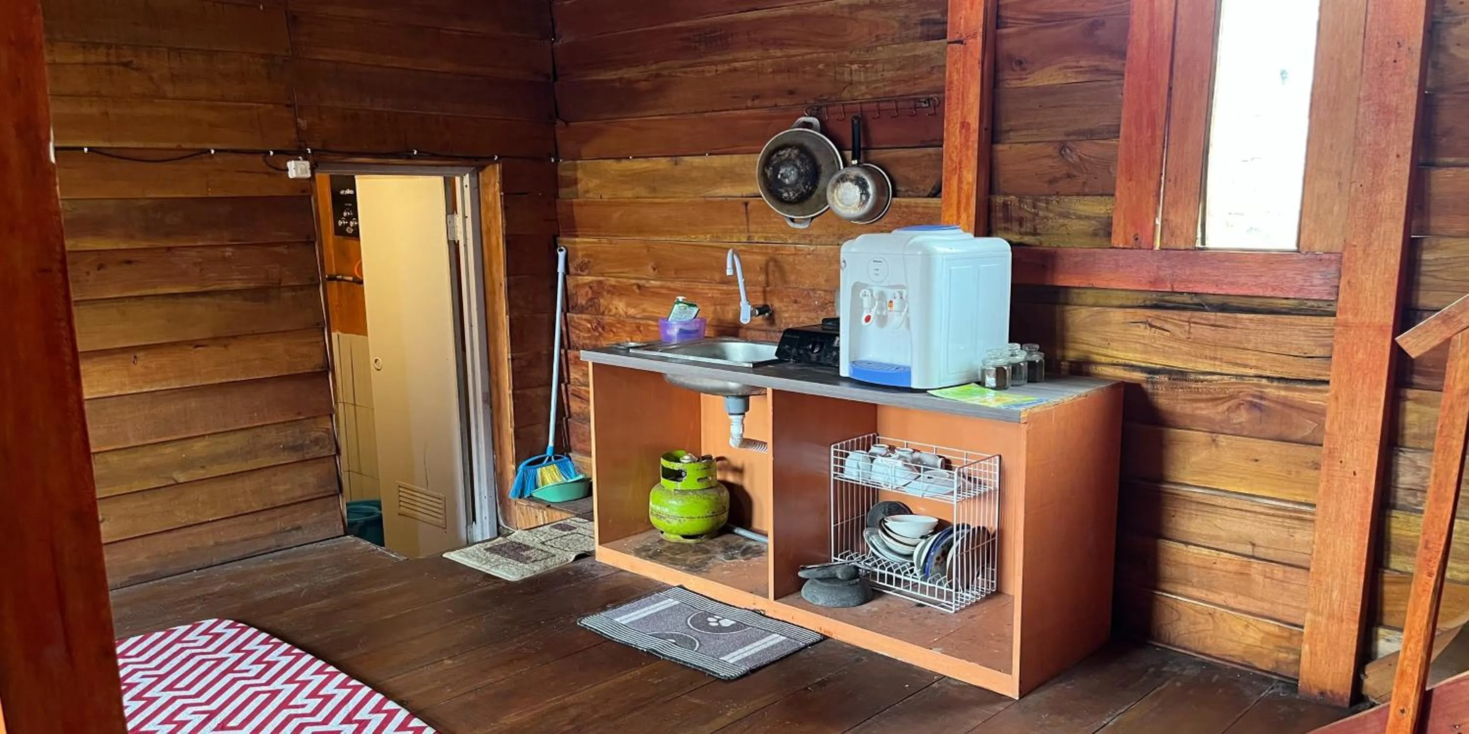 Kitchen or kitchenette in Fifa Cabin 2 by Fifa Grup