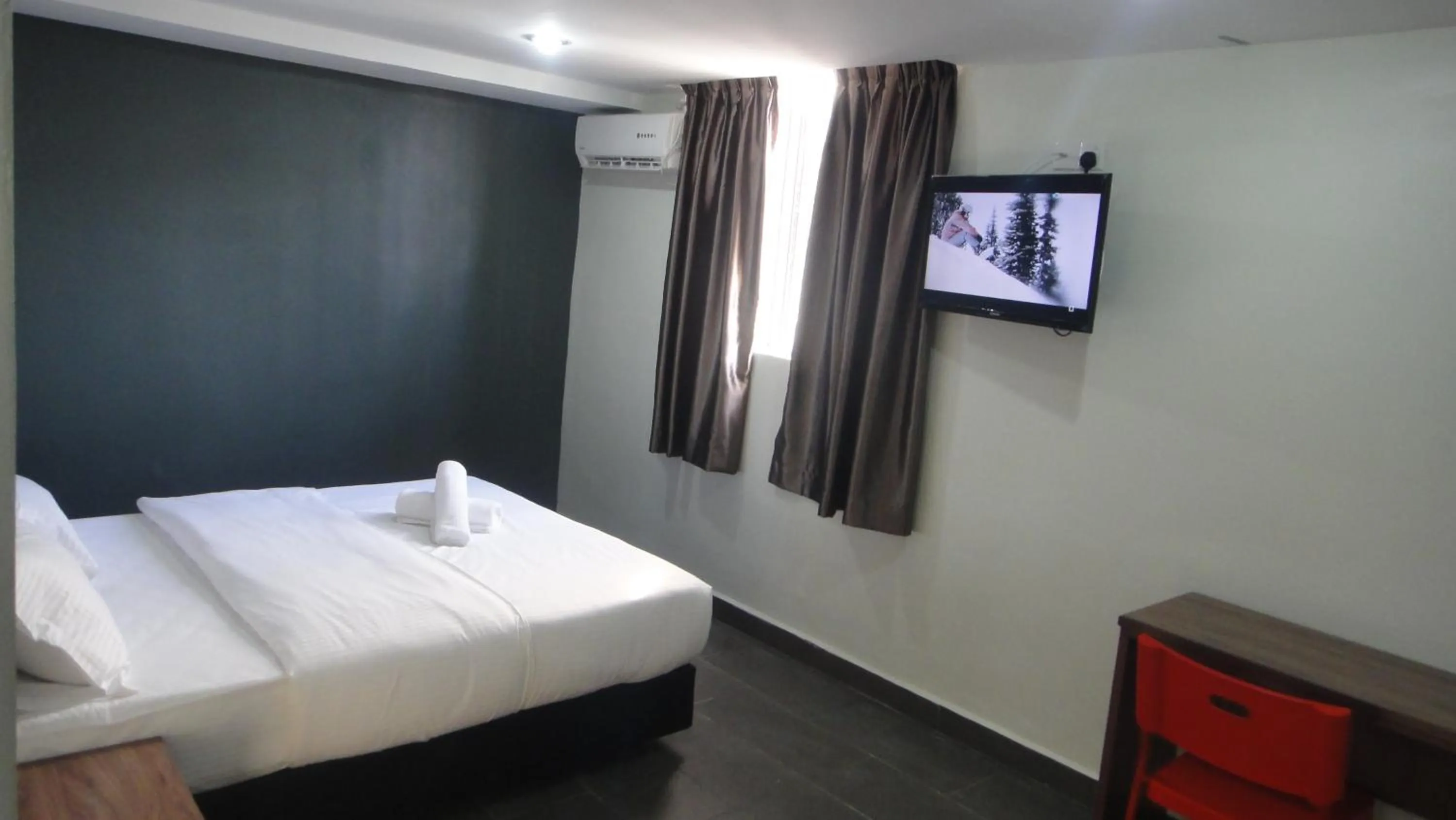 Bedroom, Bed in Micasa Hotel Labuan