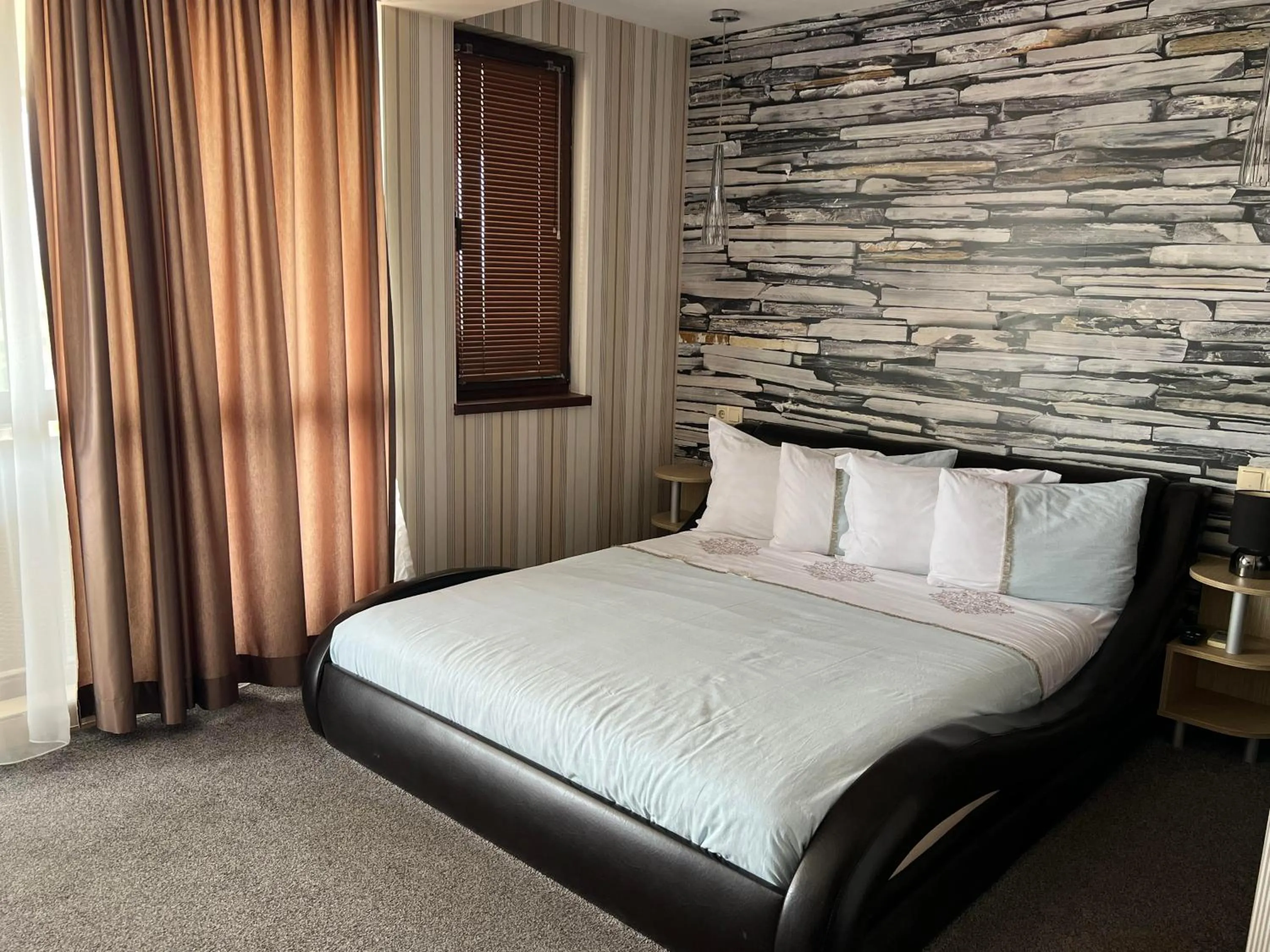 Kitchen or kitchenette in Hotel Lazur