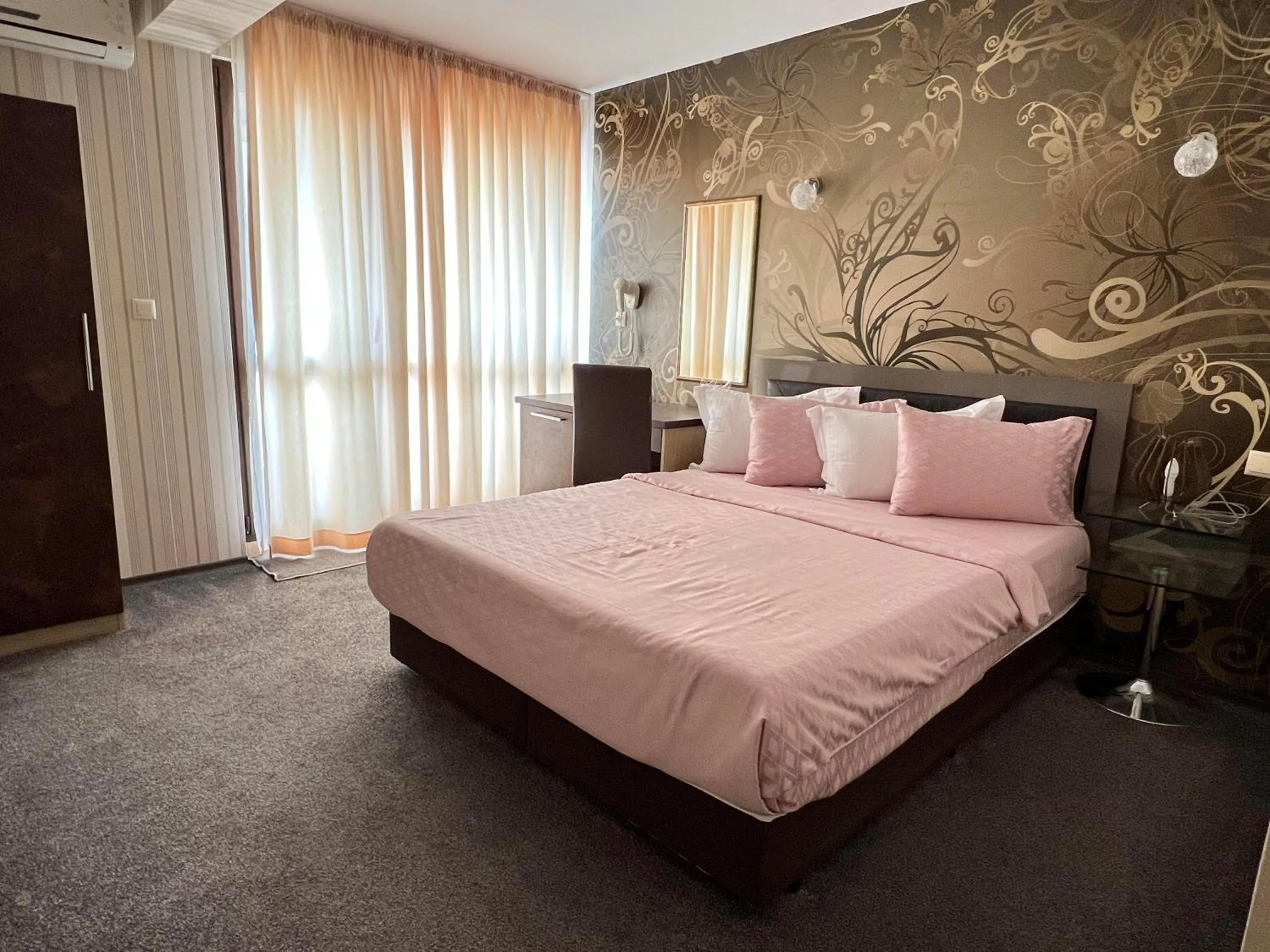 Bedroom in Hotel Lazur