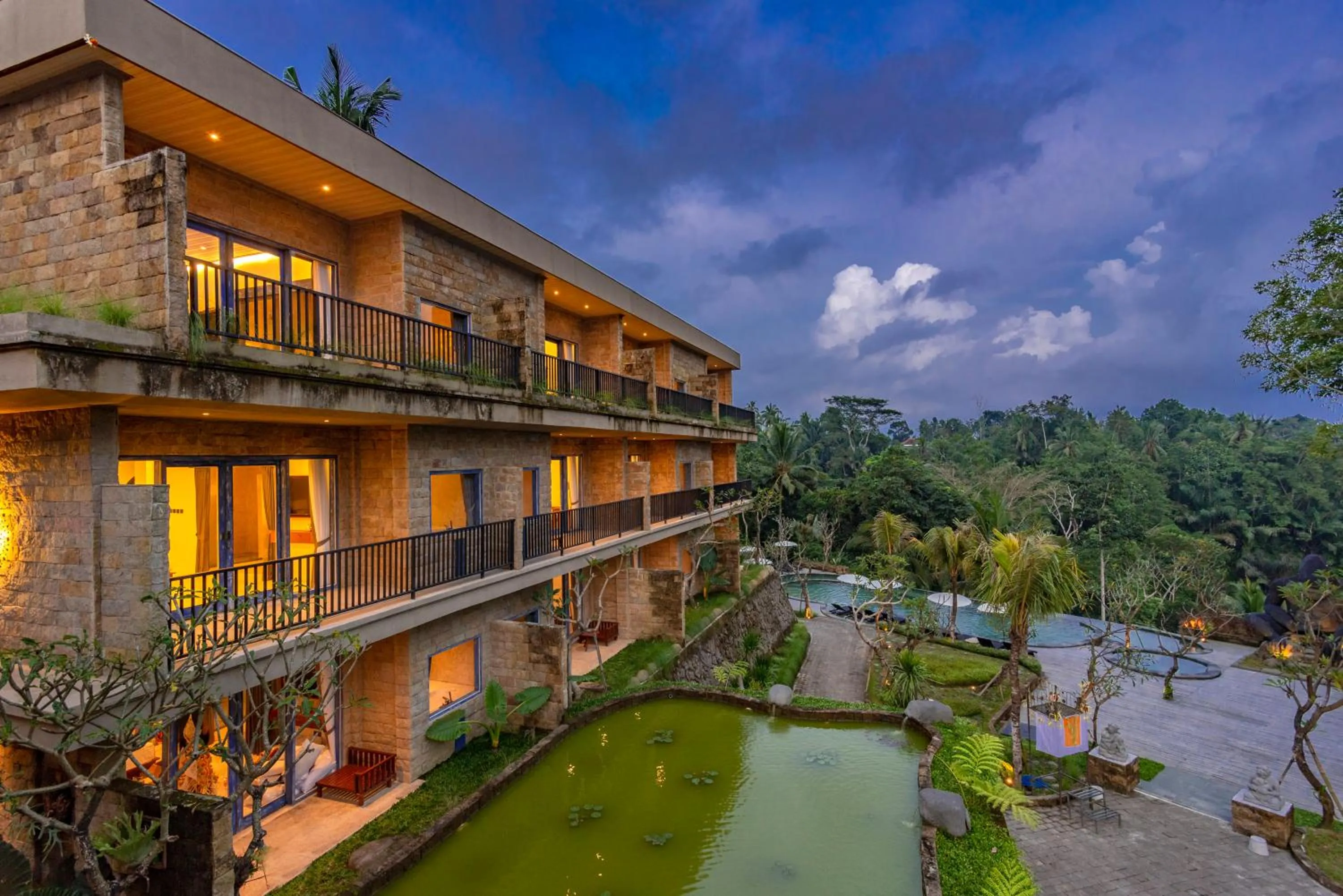 Balcony/Terrace in Hoshi Jungle Resort by Dhananjaya Hospitality