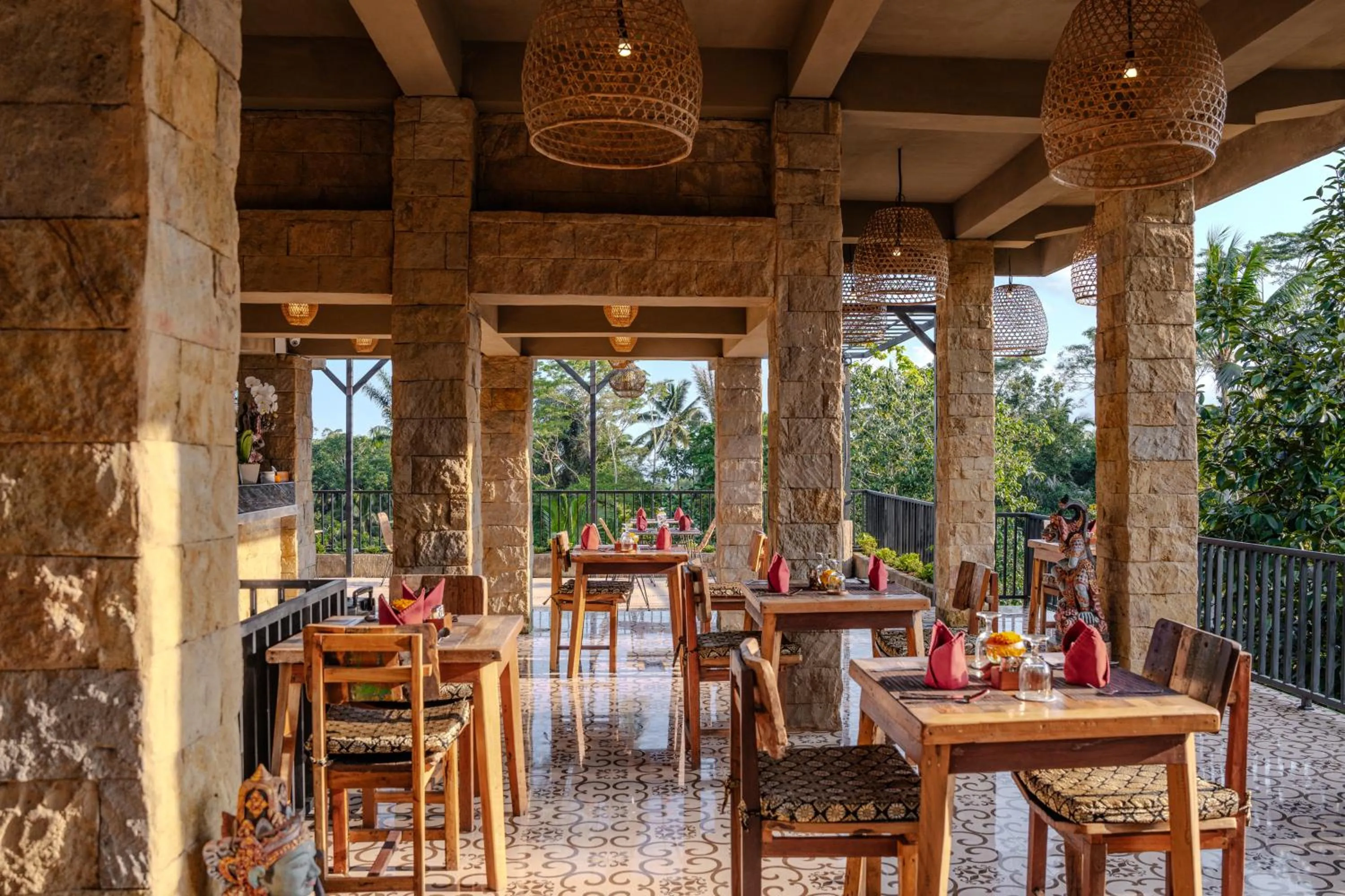 Restaurant/places to eat in Hoshi Jungle Resort by Dhananjaya Hospitality