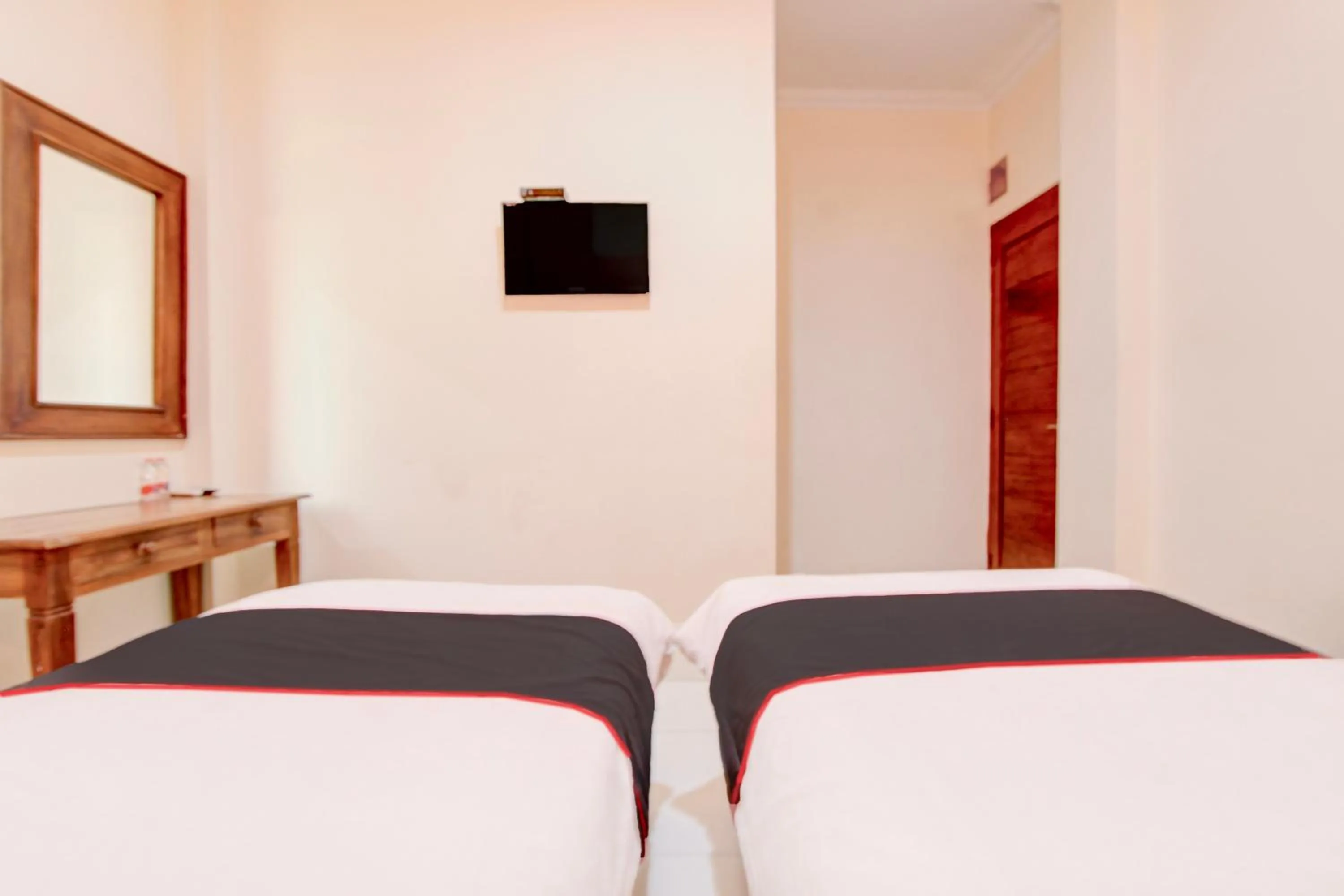 Bedroom, Bed in Collection O Jalan Malioboro Near Lempuyangan Station Formerly Hotel Vala