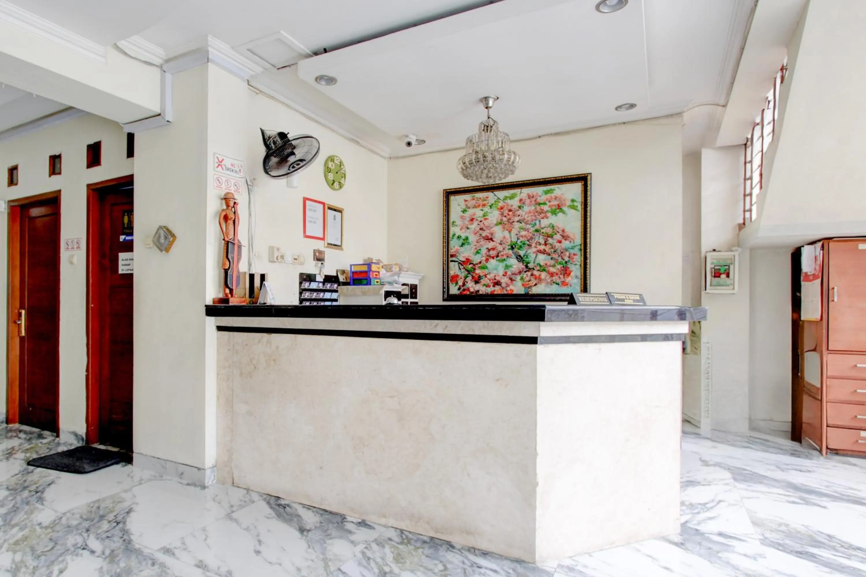Lobby or reception in Collection O Jalan Malioboro Near Lempuyangan Station Formerly Hotel Vala